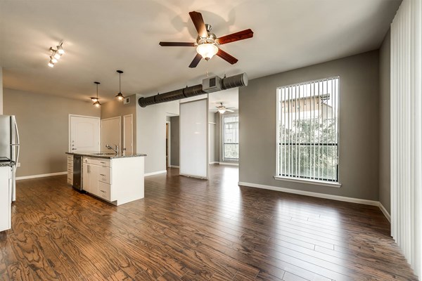 Legacy Village Apartments In Plano Tx