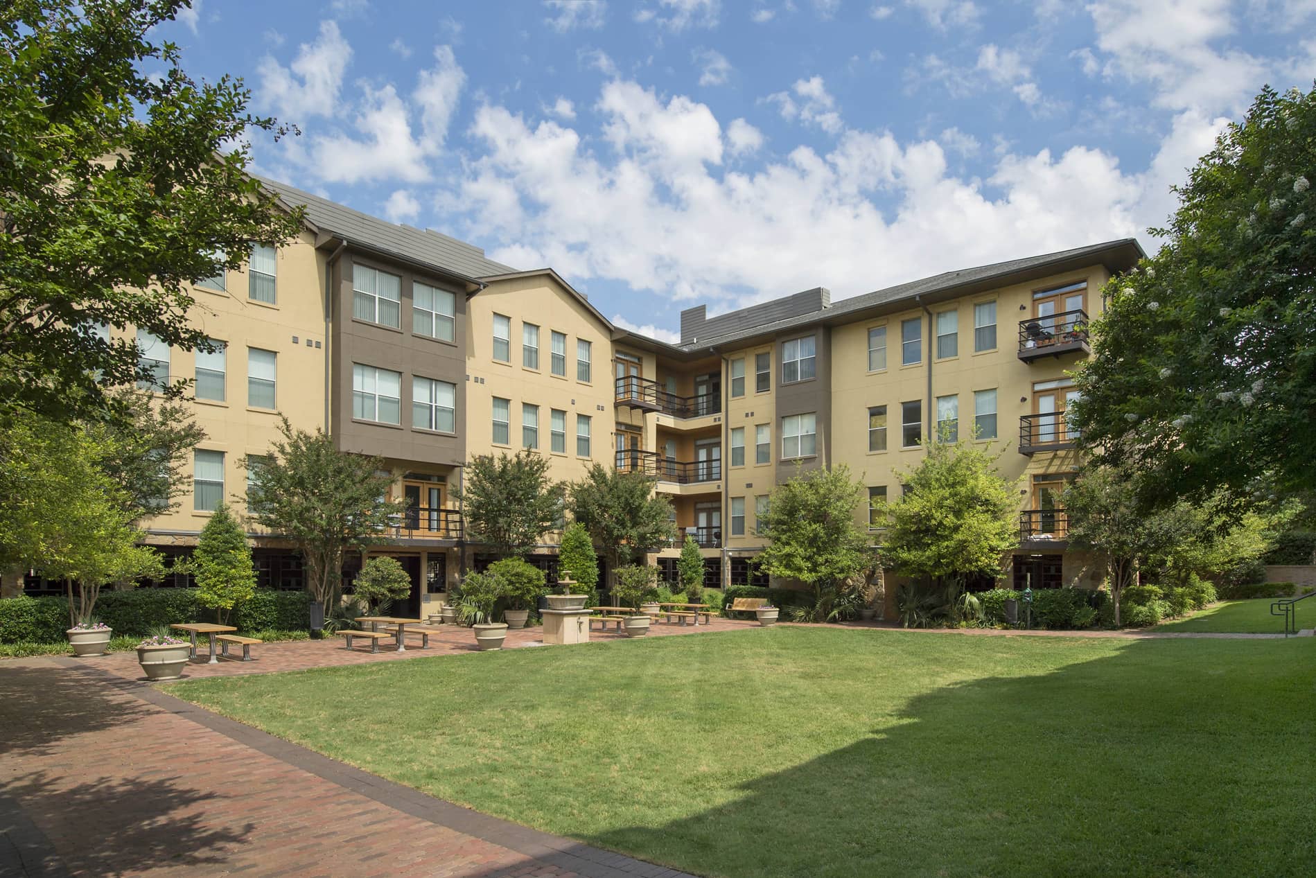 Photos tours of legacy village apartment homes plano