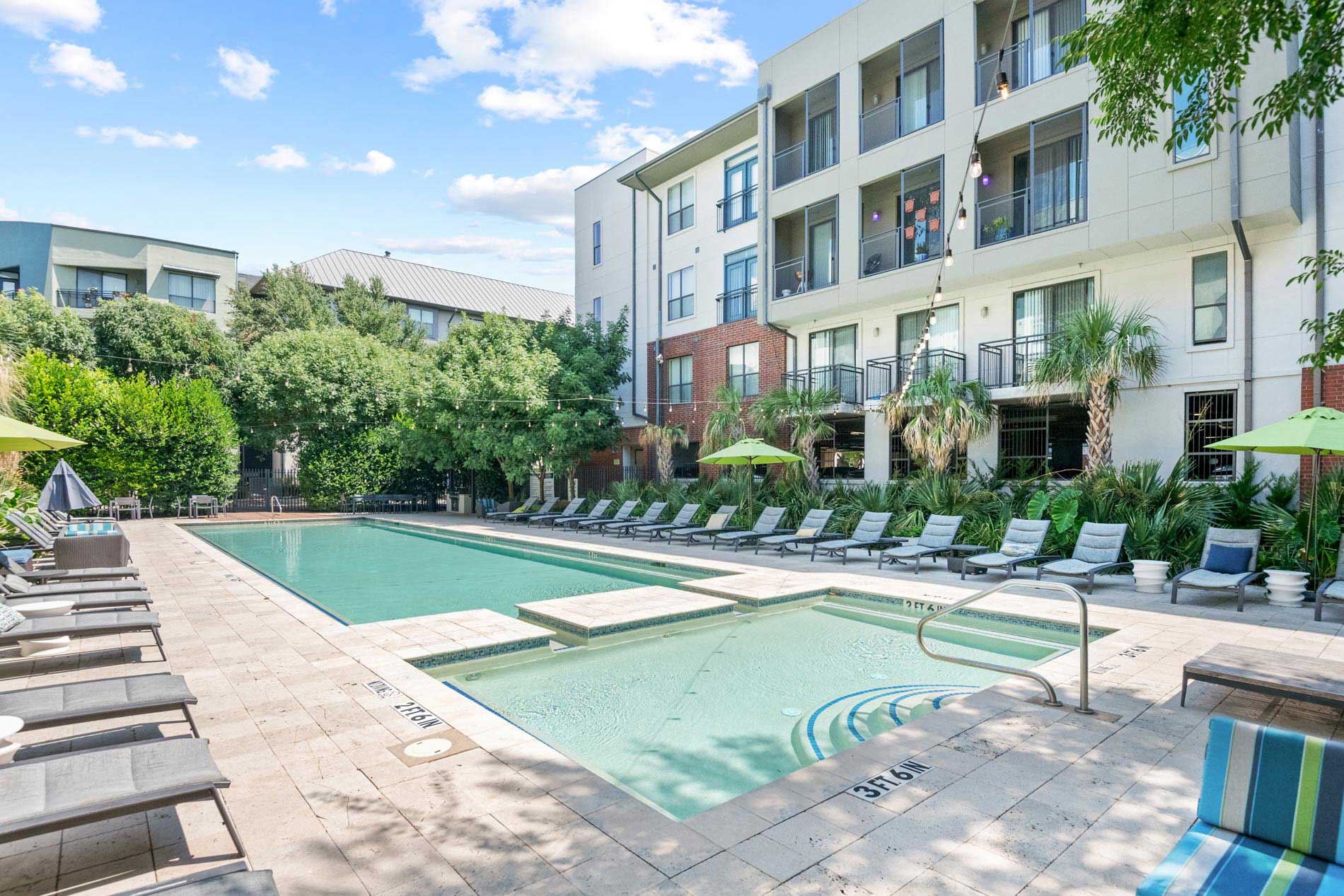 Legacy Village Lakeside pool