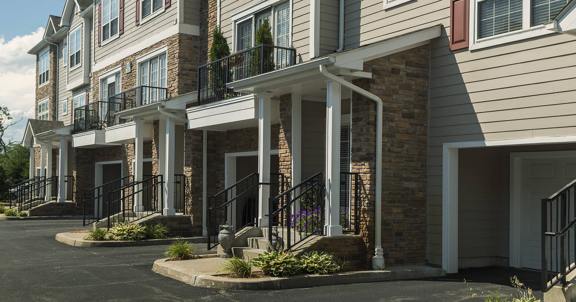 Lenox Farms Apartments in Braintree MA