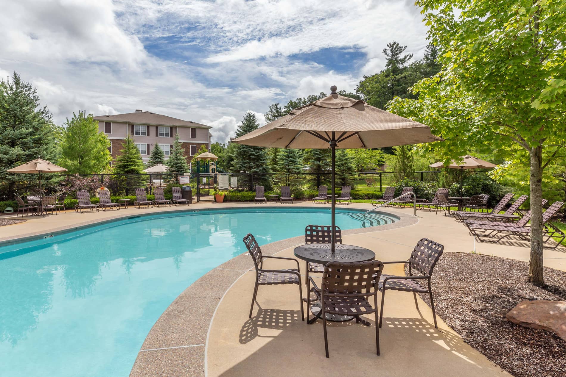 Lodge At Ames Pond Pool