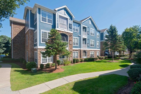 Lodge at Foxborough building exterior