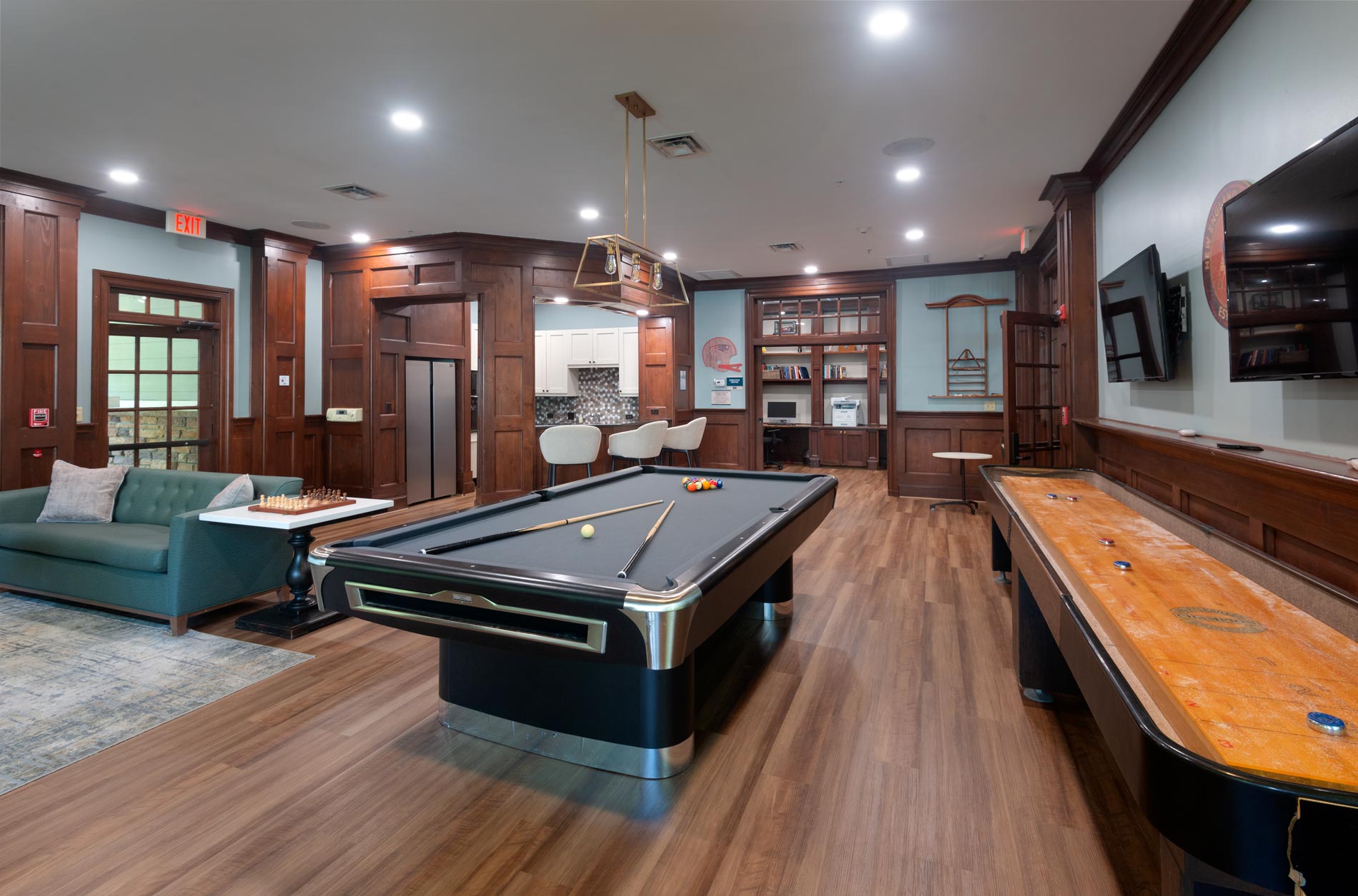 Lodge at Foxborough clubhouse