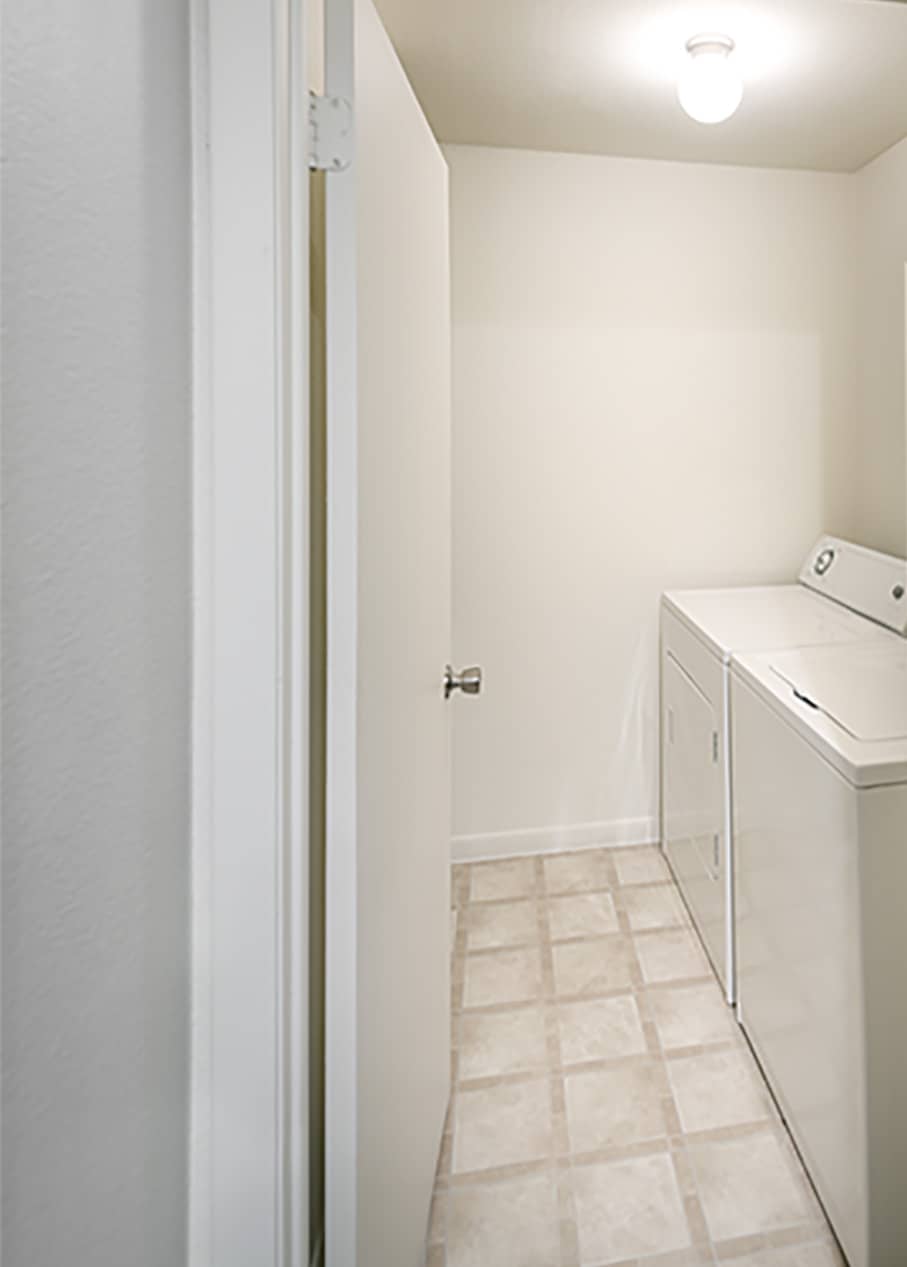 Los Altos at Altamonte Springs Laundry Room