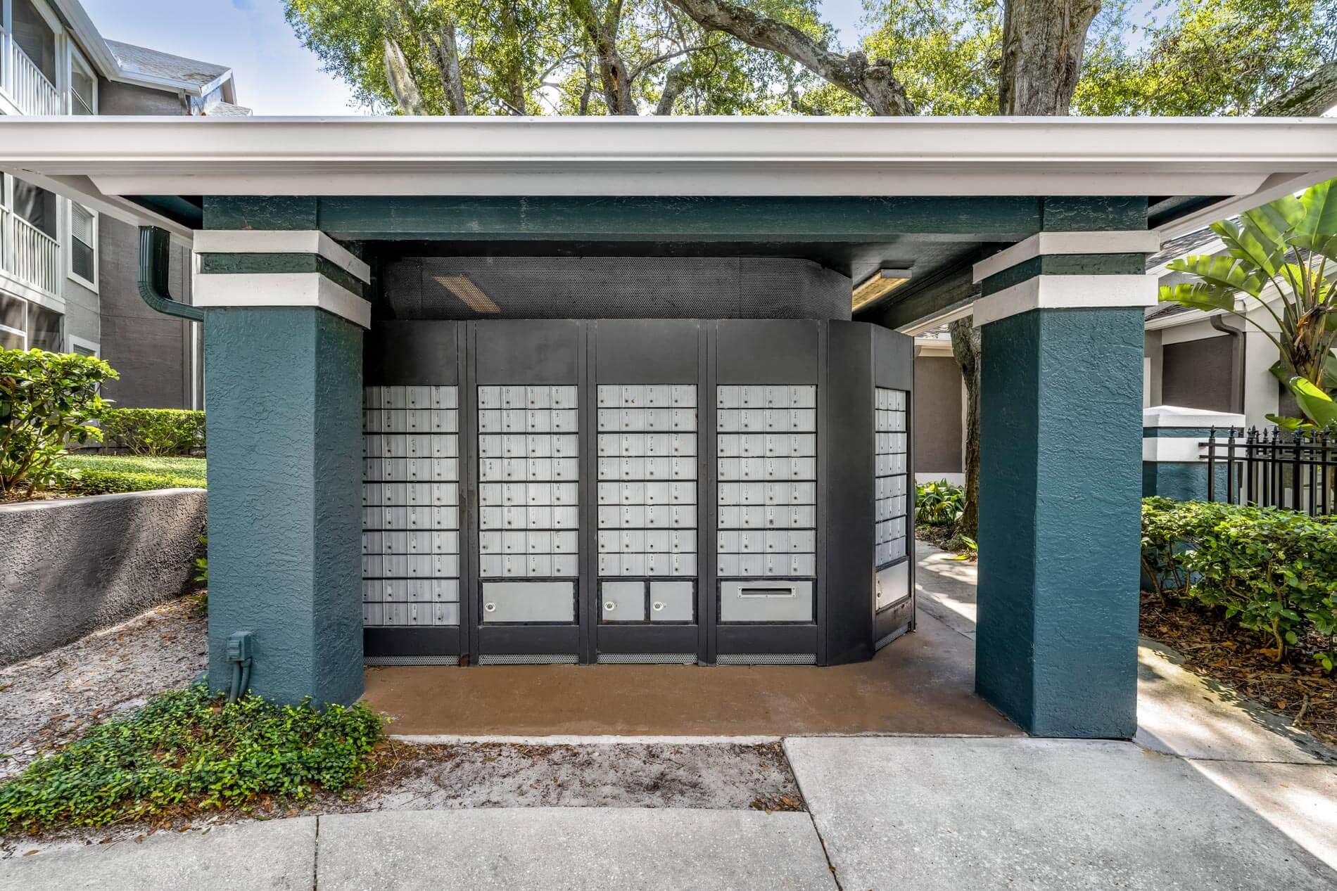 Los Altos Mailboxes