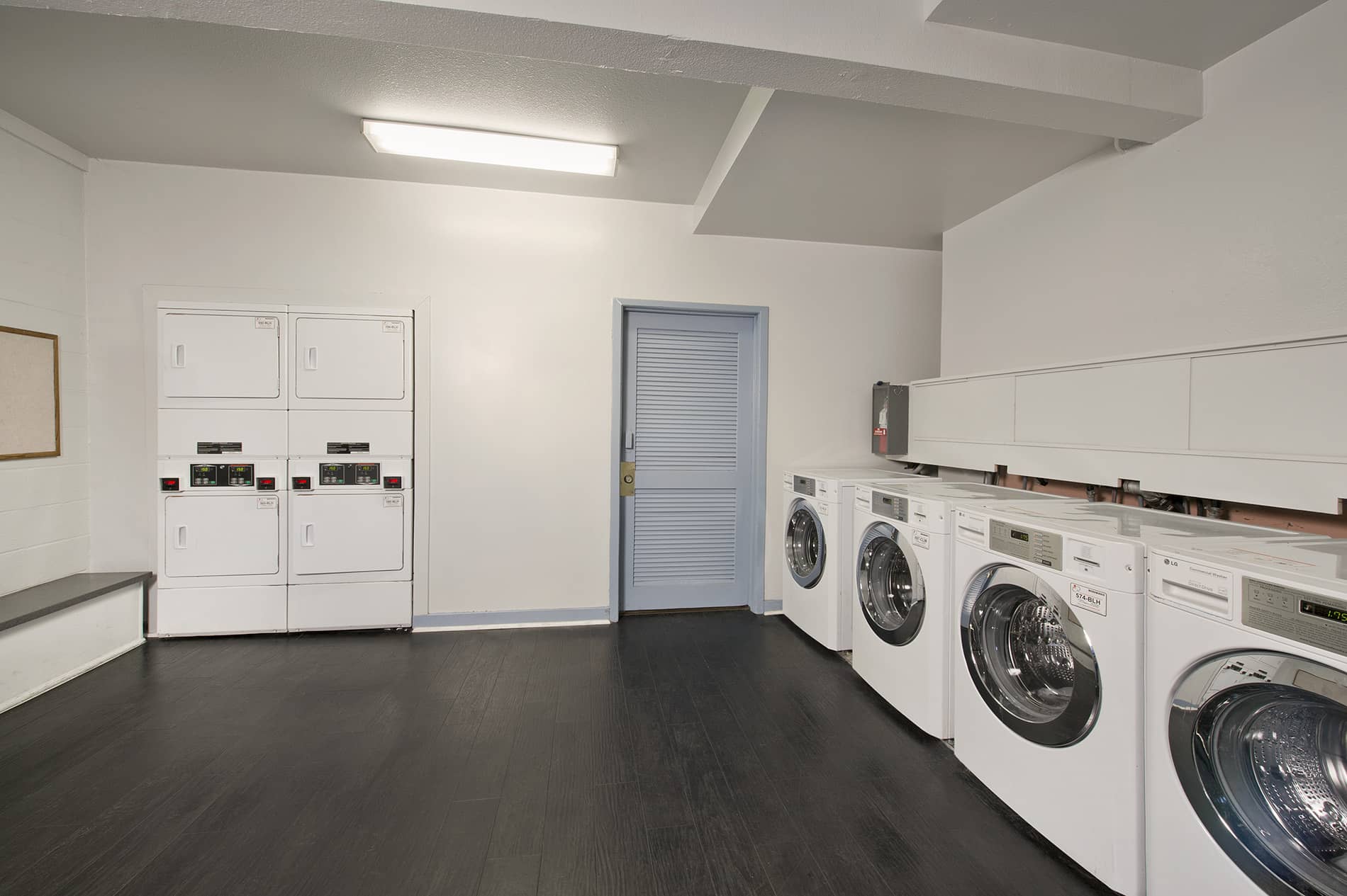 Marina Playa Laundry Room