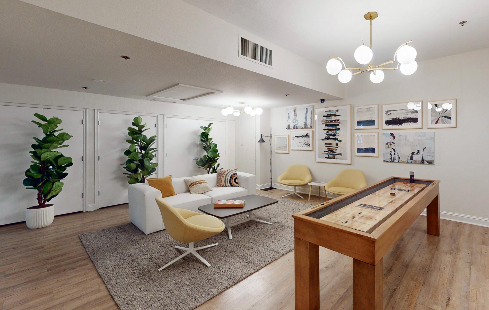 Marina Playa resident lounge
