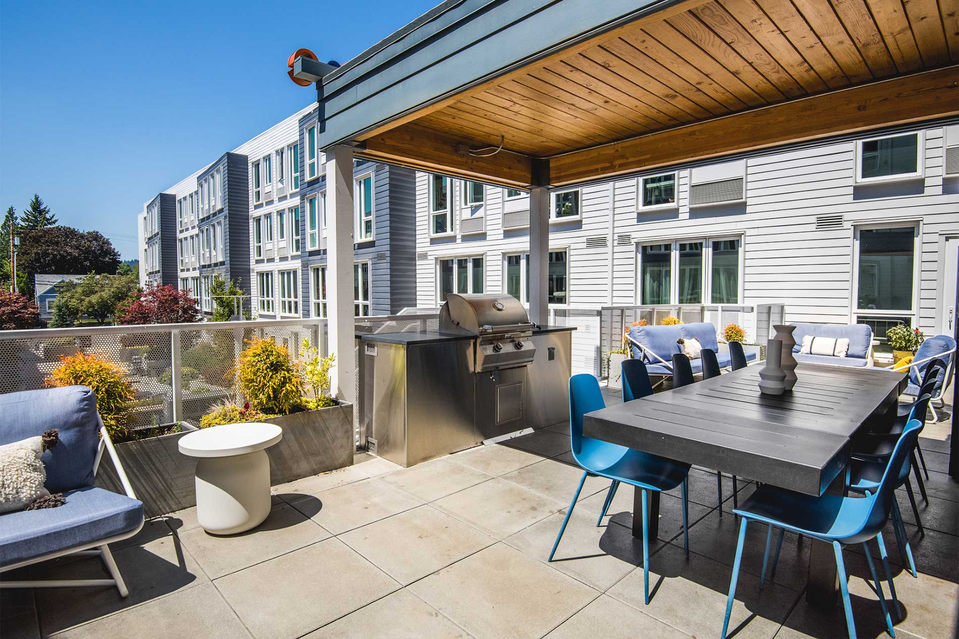 Meetinghouse outdoor community room