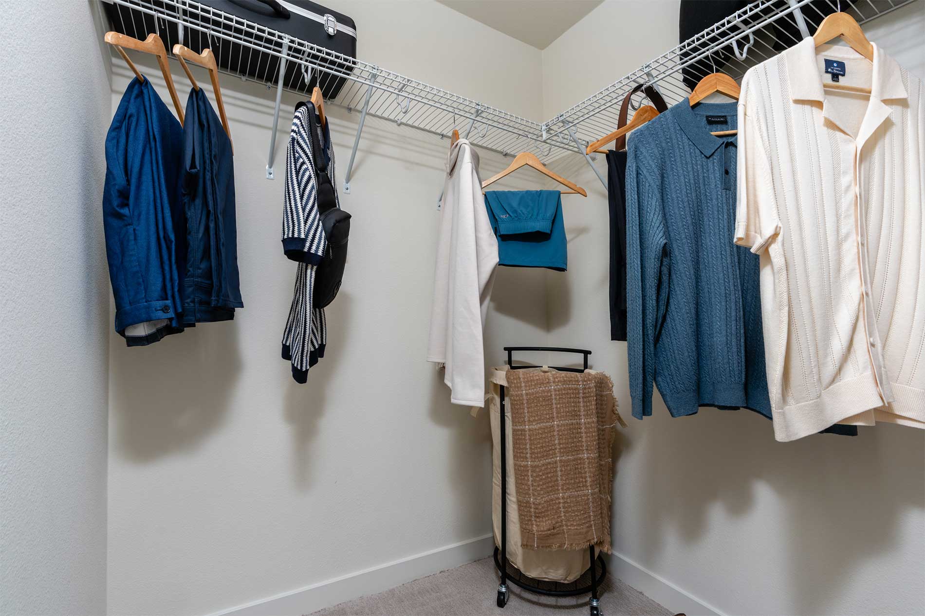 Apartments for rent with spacious closets in Riverside, CA