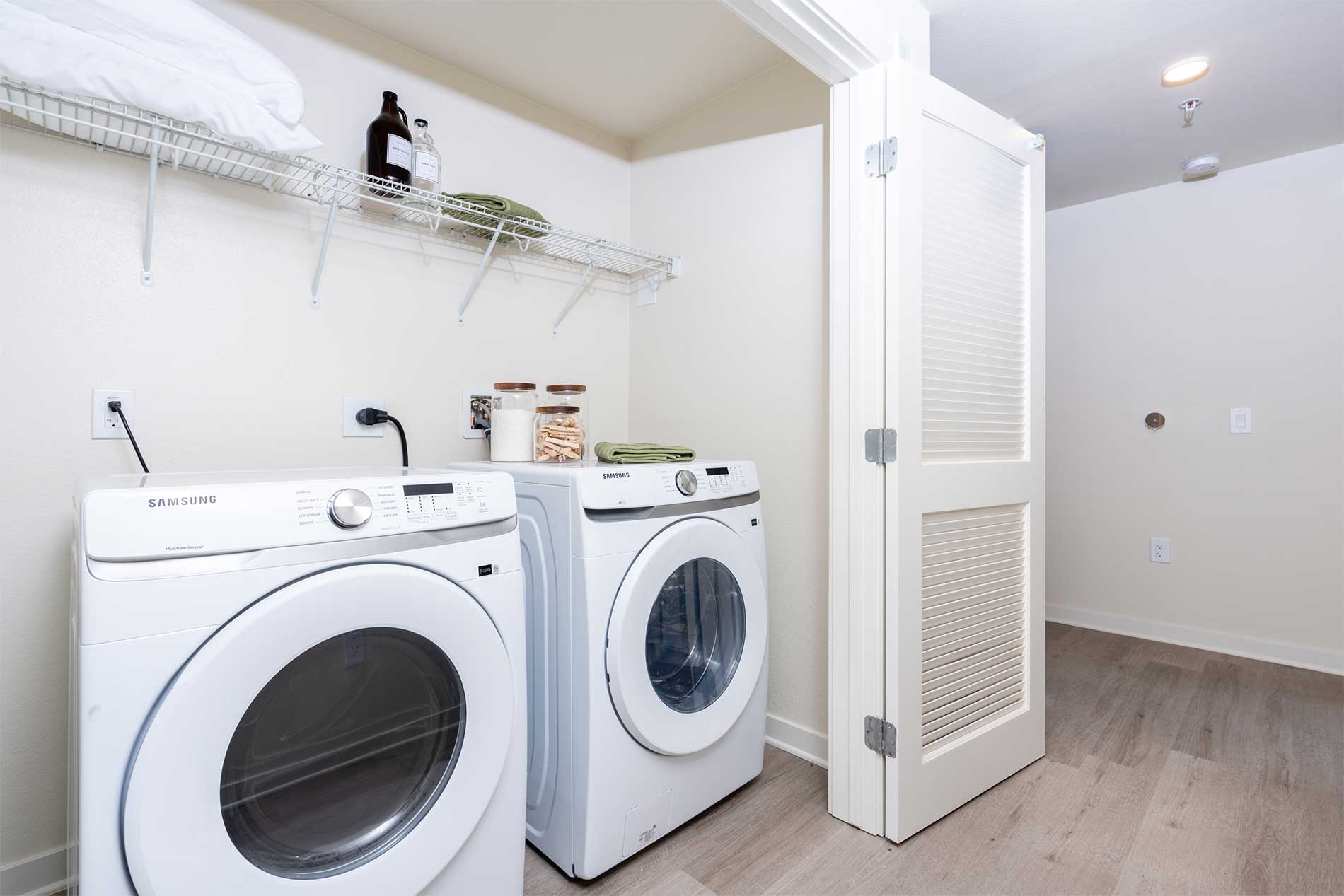 Brand new apartments with washer and dryer in Riverside, CA