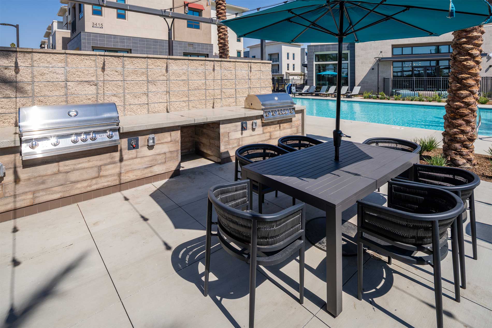 Apartments with grilling area in Riverside, CA
