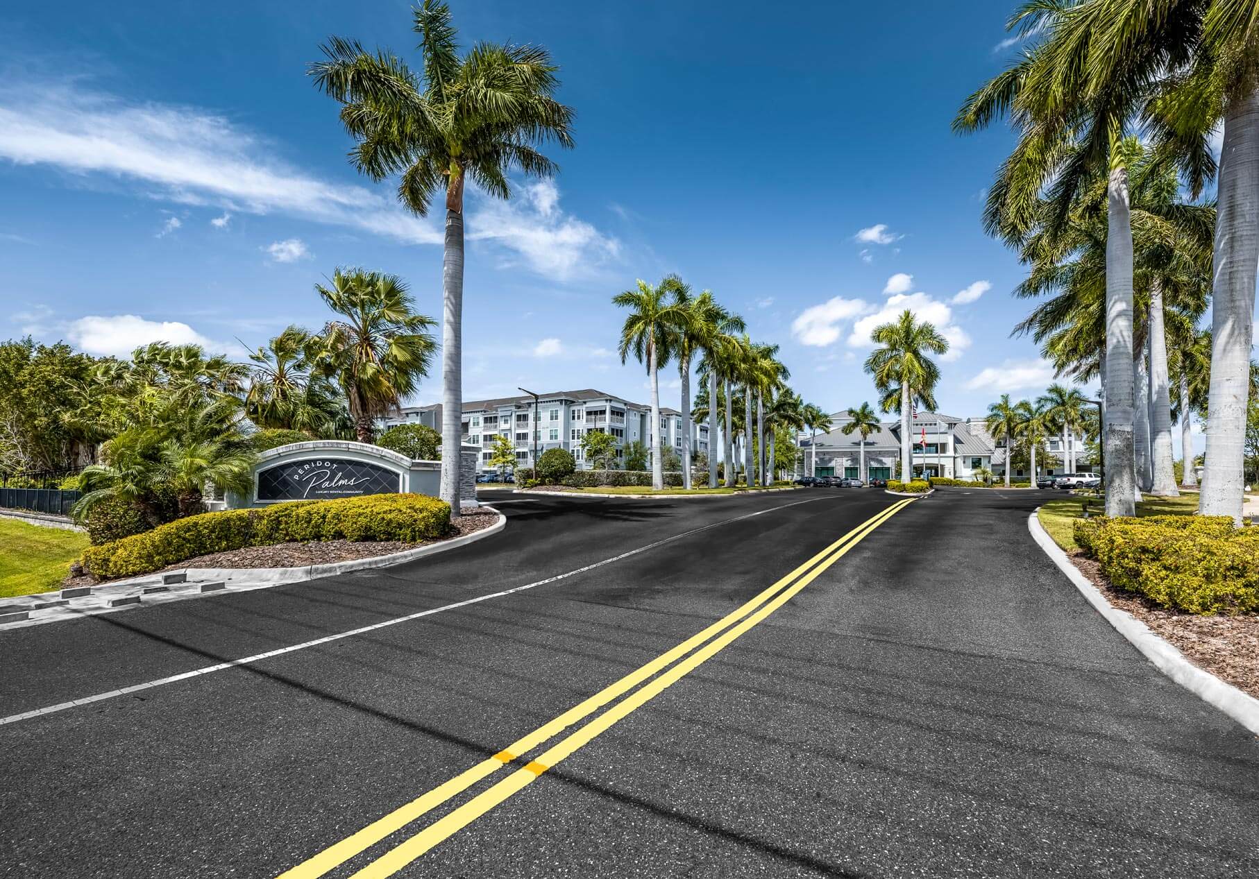 Peridot Palms exterior building