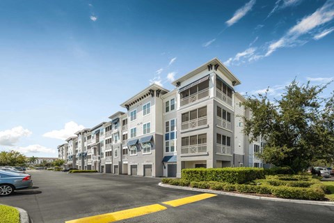 Peridot Palms building exterior