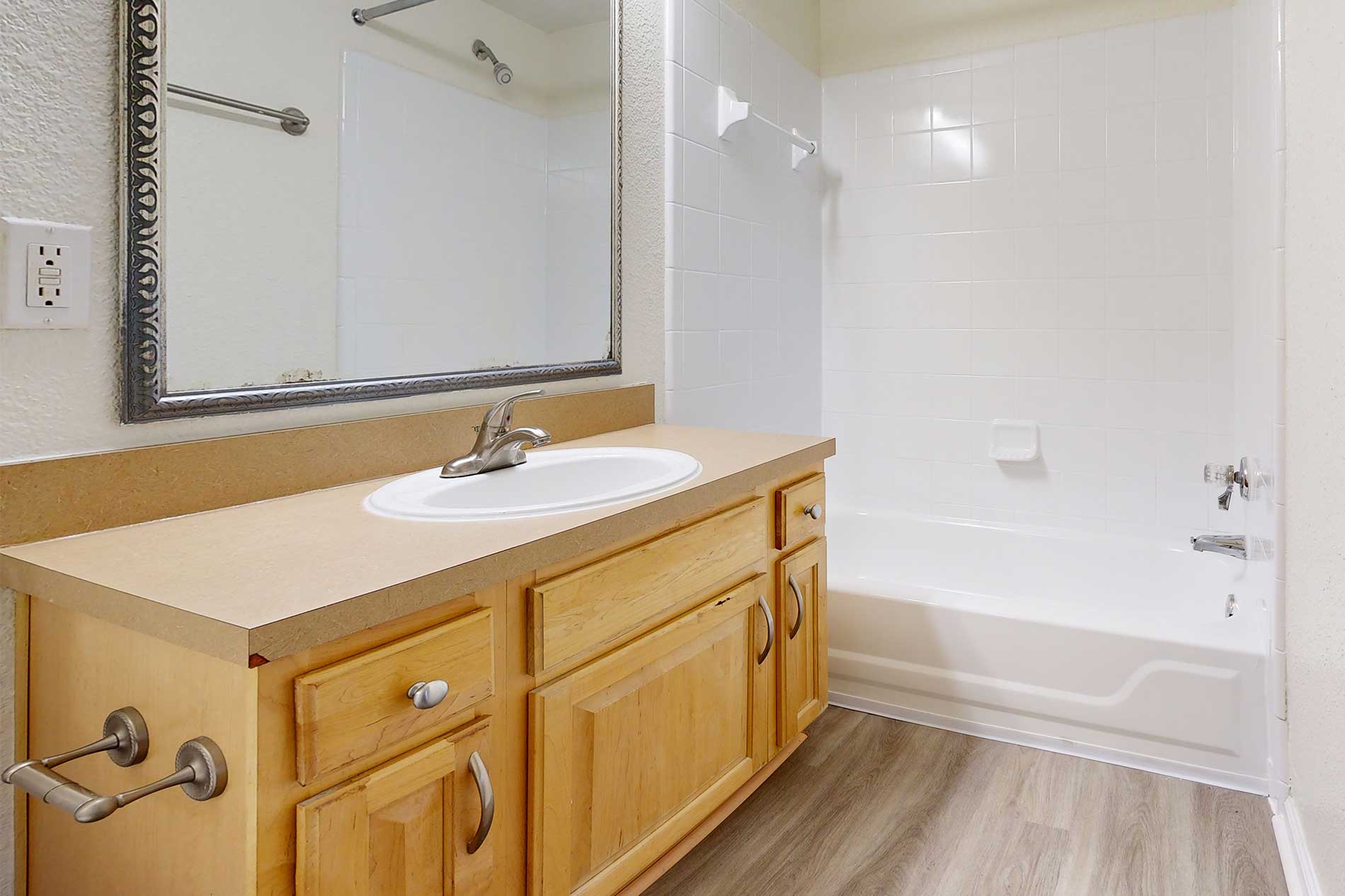 Polo Park apartment bathroom