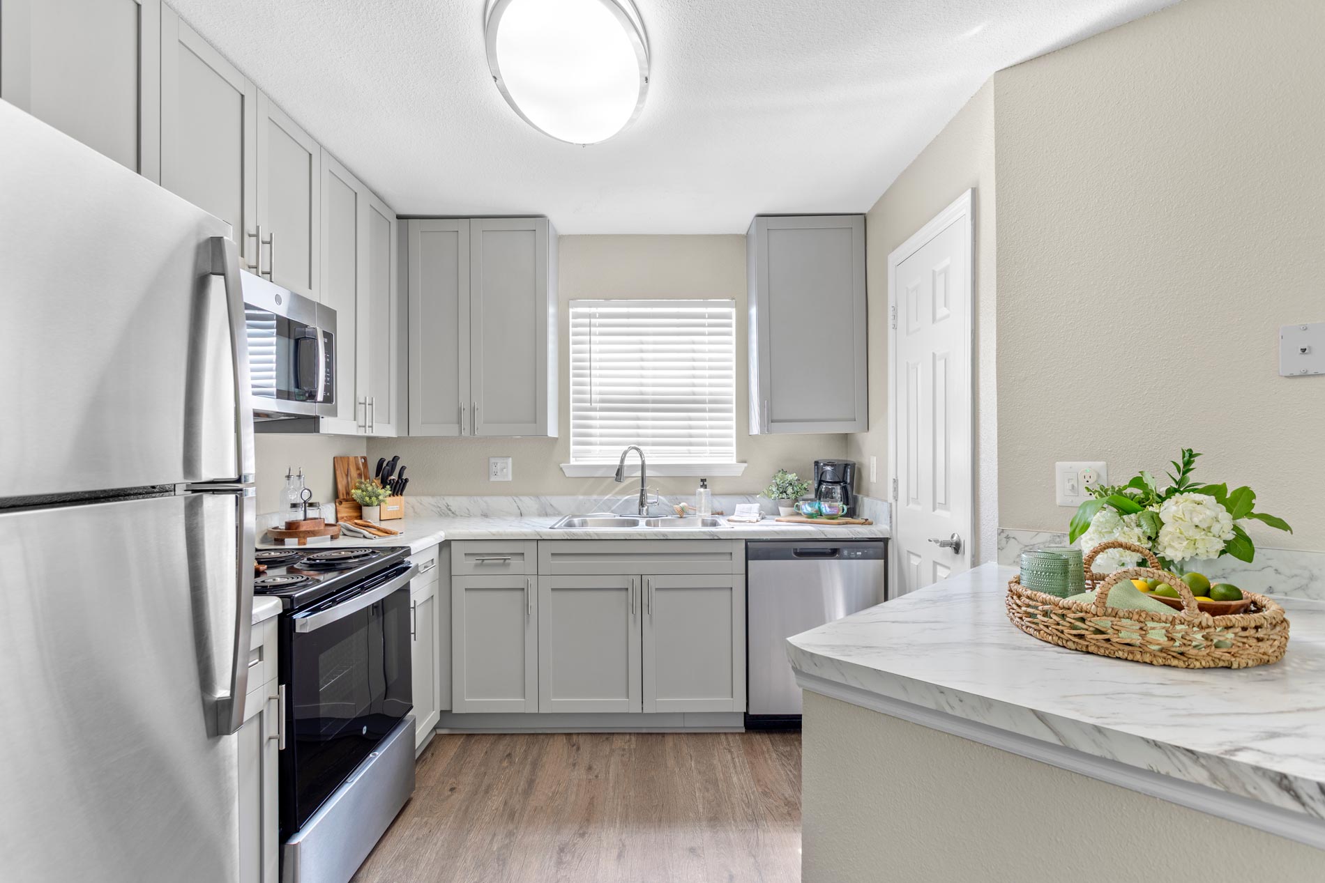 Polo Park staged kitchen