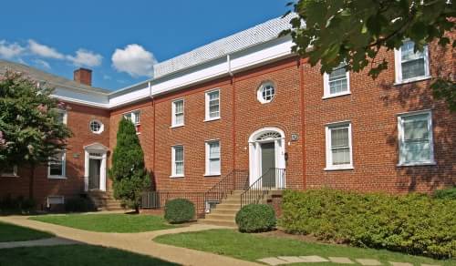 Presidential Greens Building Exterior