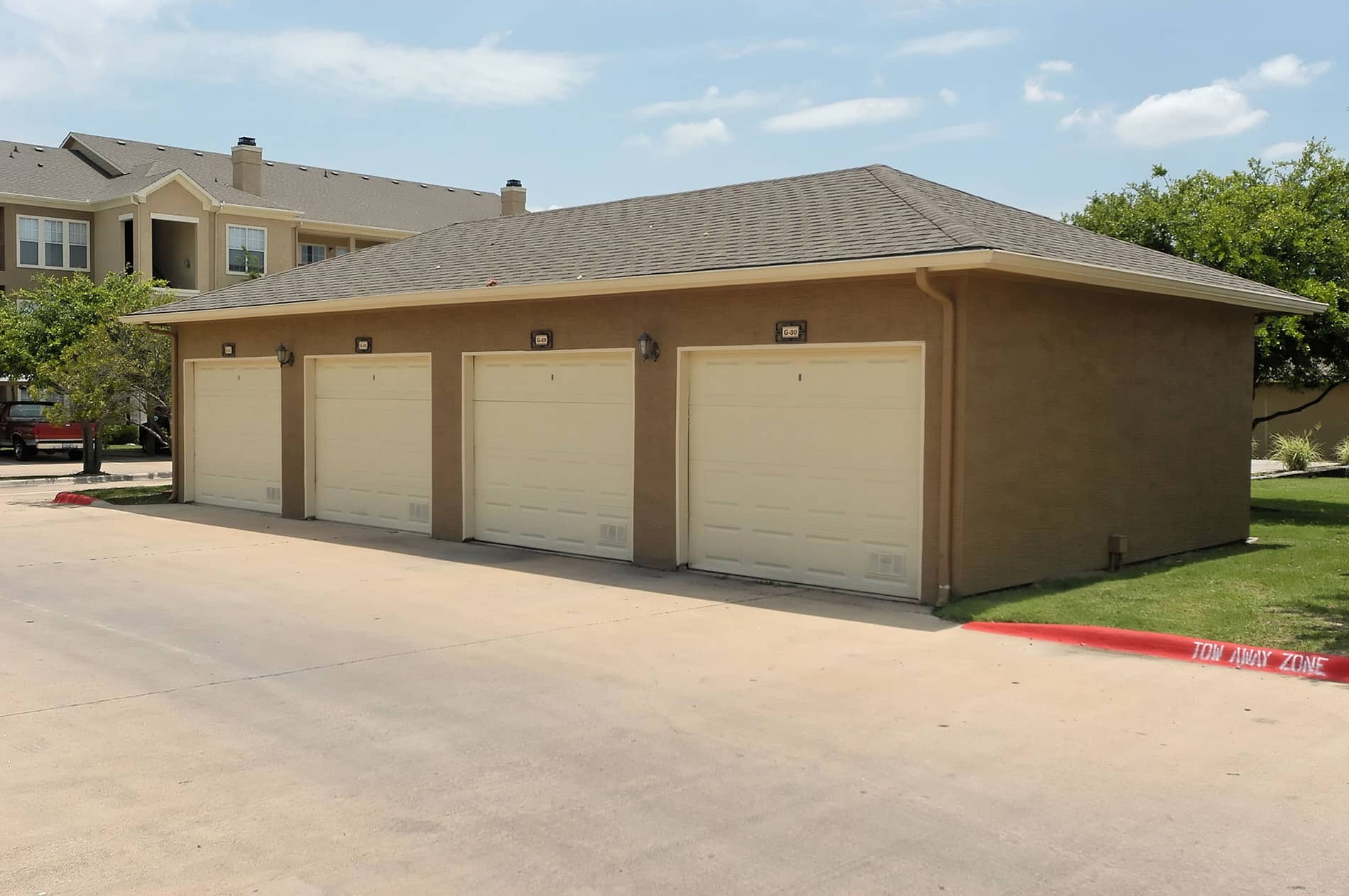 Red Stone Ranch Garage