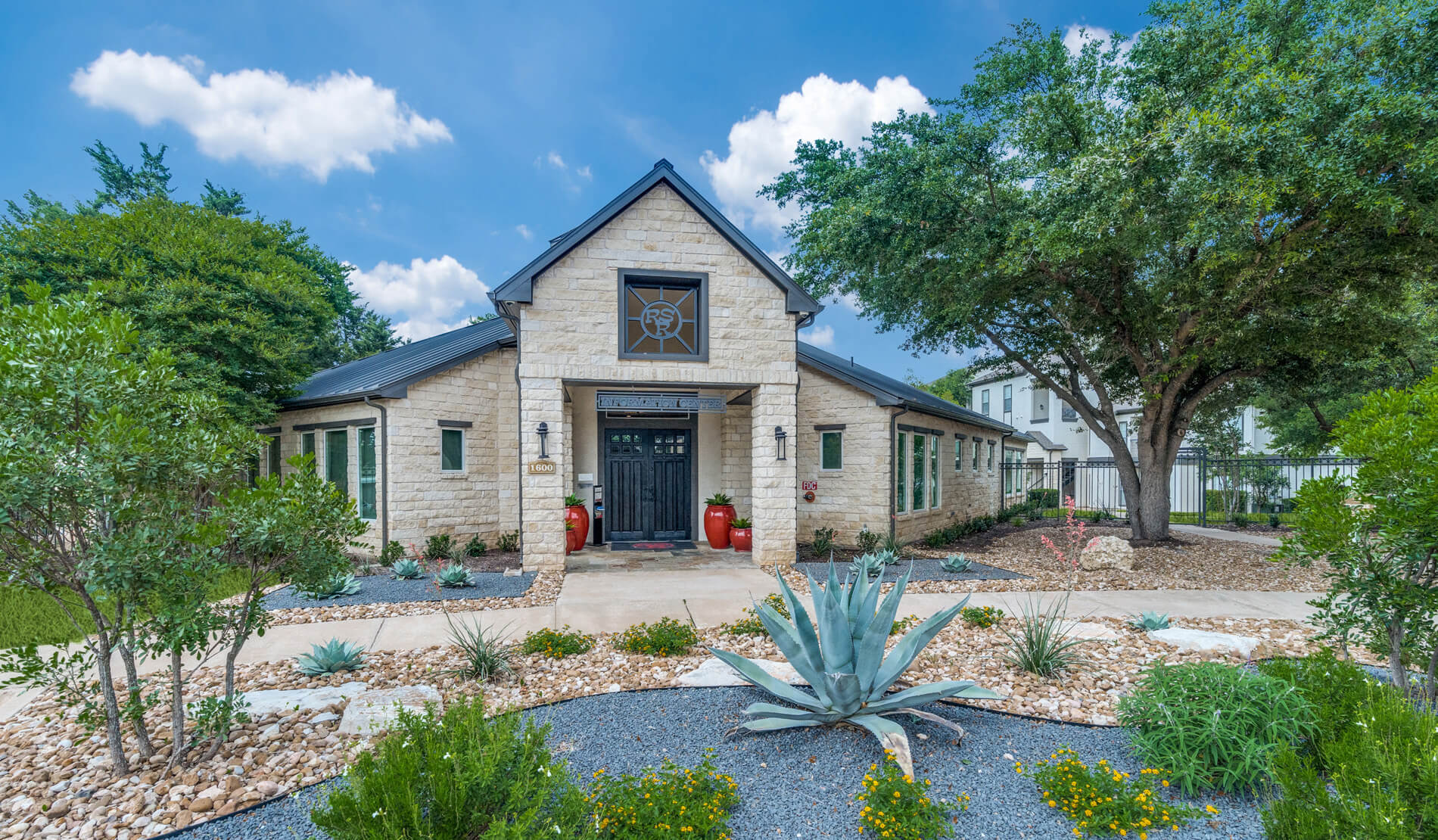 Barton Creek Landing Apartments in Barton Hills TX