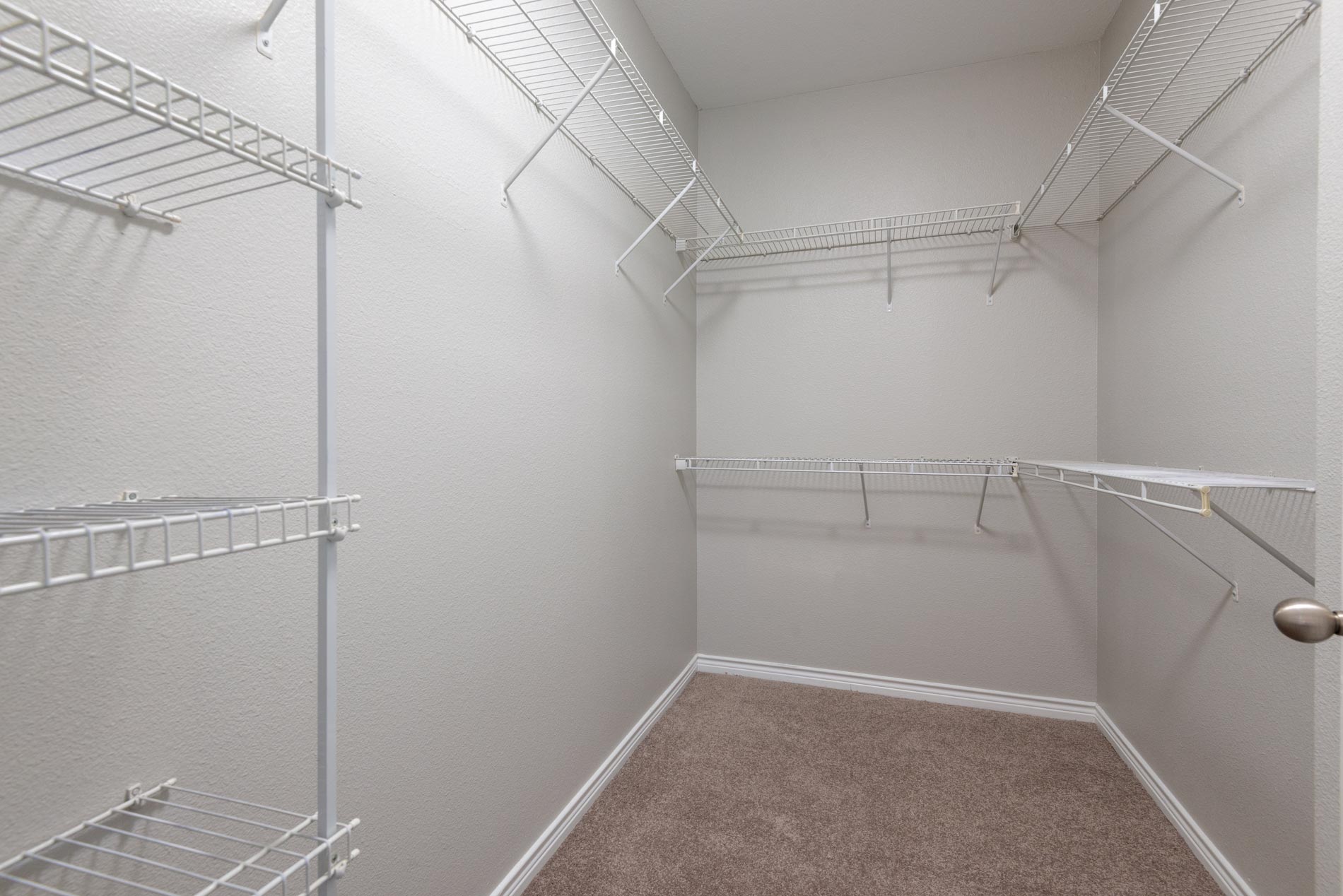 Ridge At Blue Hills closet