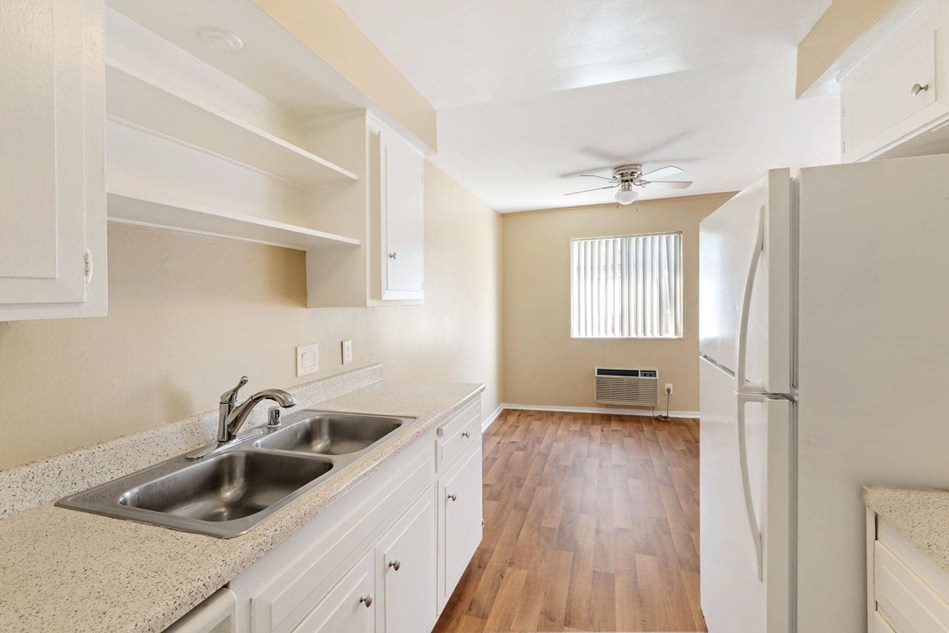 Photos and Tours of Rosebeach La Mirada CA