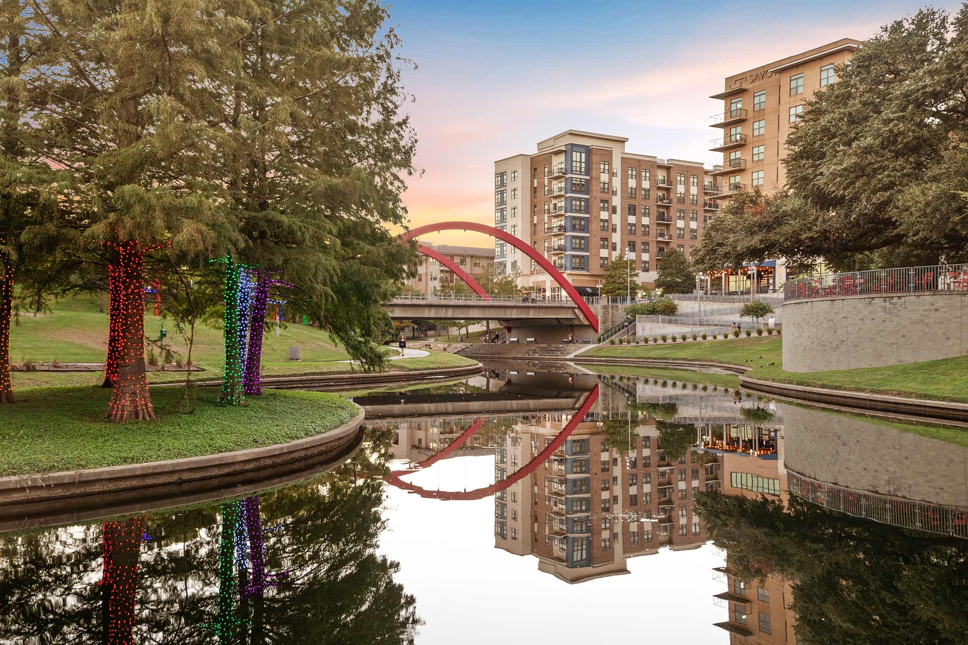 Savoye building exterior and Vitruvian Park