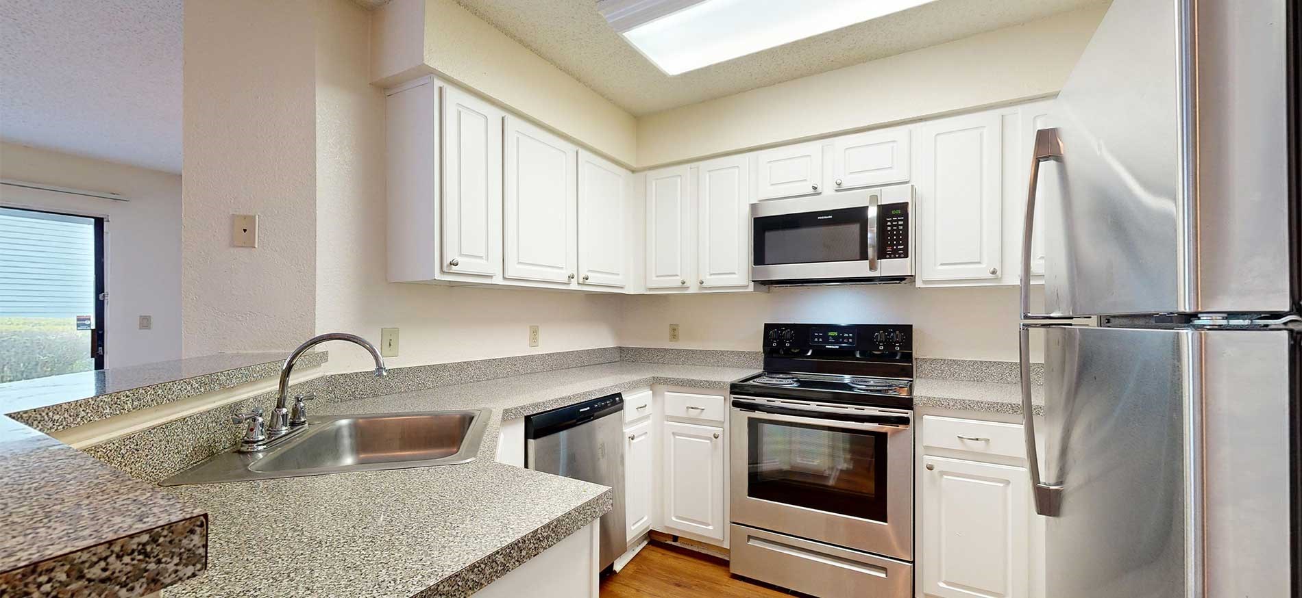 Seabrook apartment kitchen