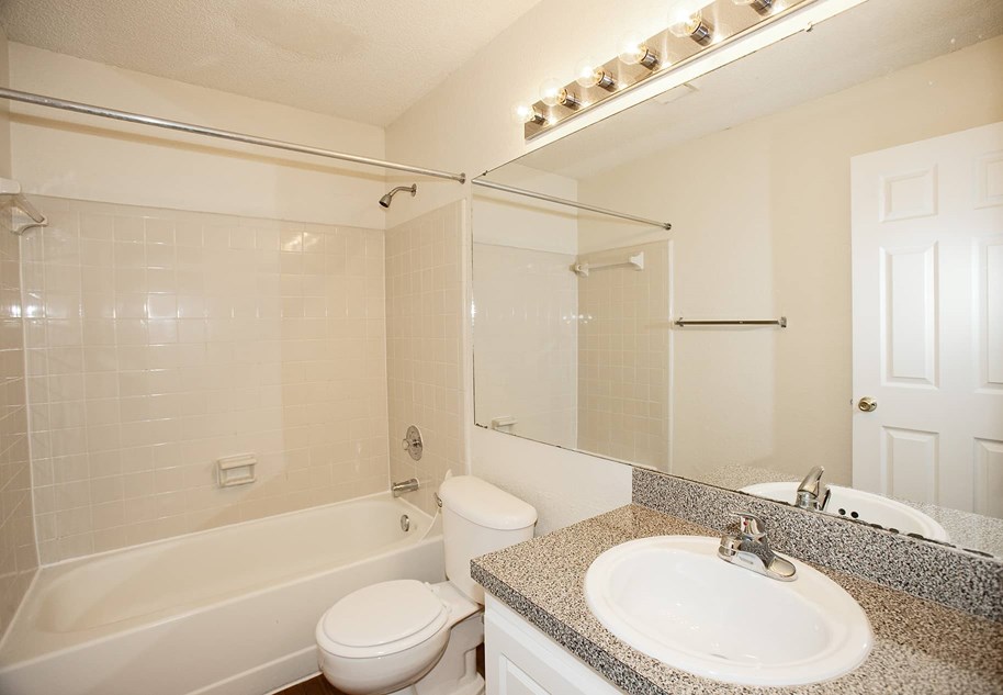 Photos and Tours of Seabrook Apartments Winter Park FL