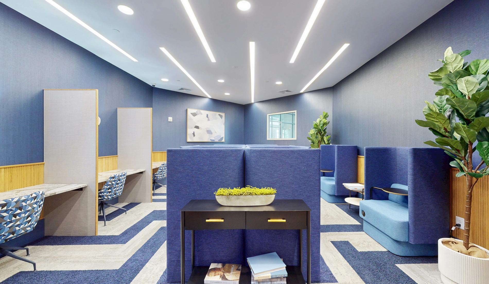 Station on Silver focus room