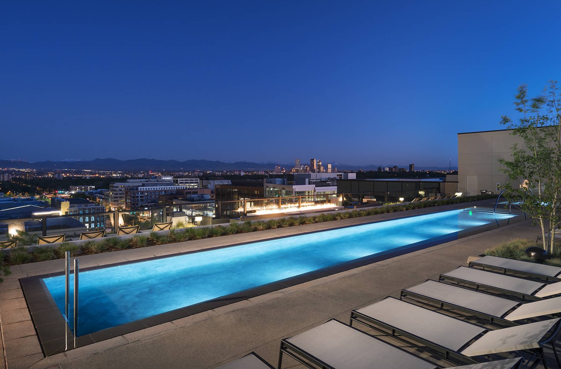 Steele Creek Rooftop Infinity Pool