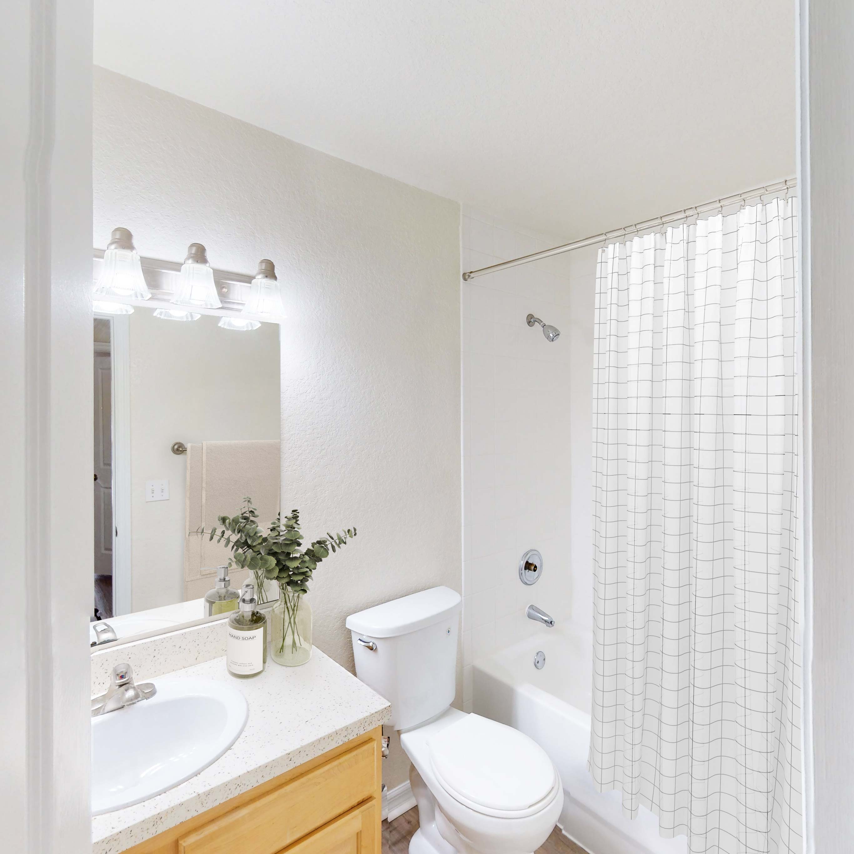 The Breyley staged bathroom