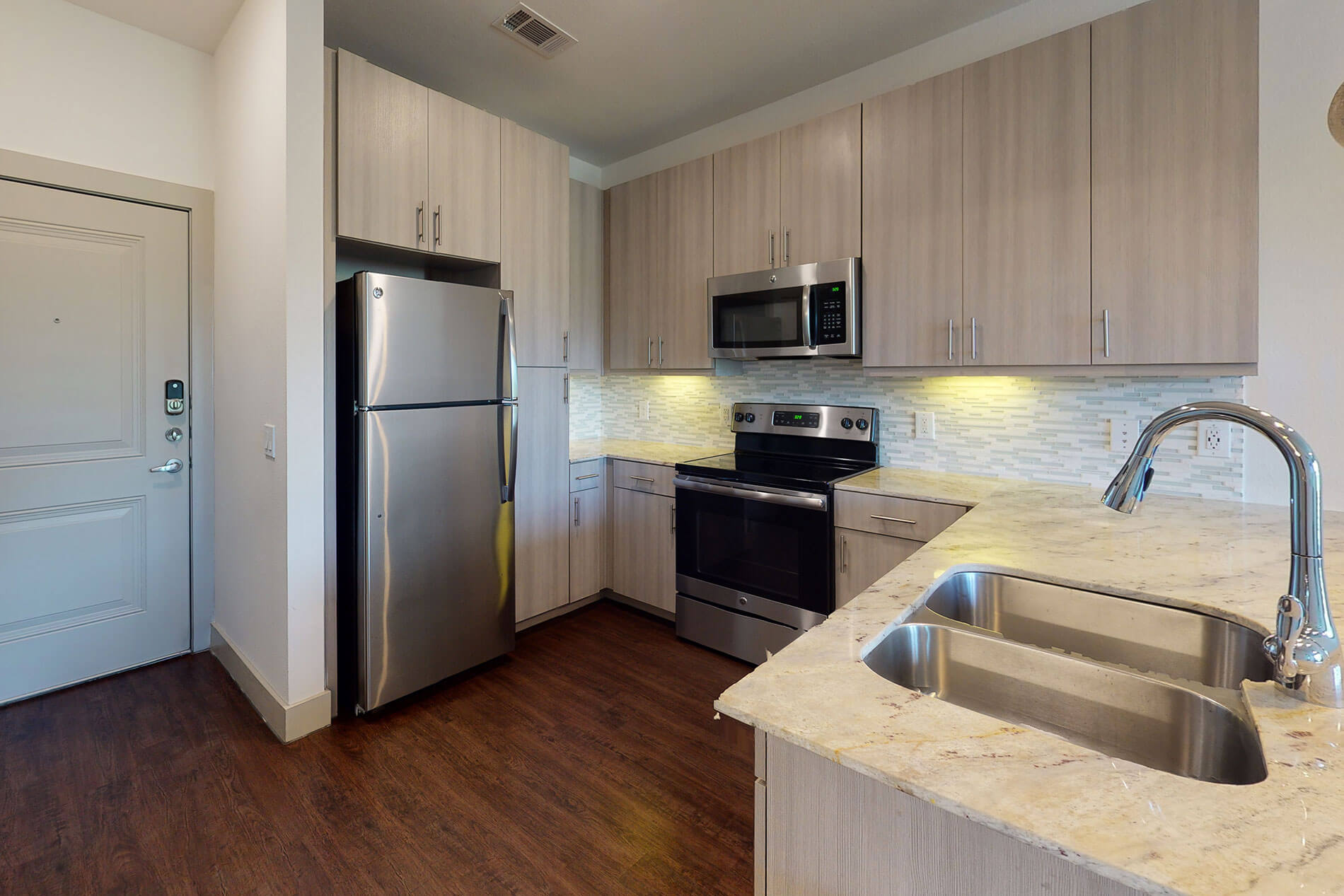 The Canal light grey kitchen