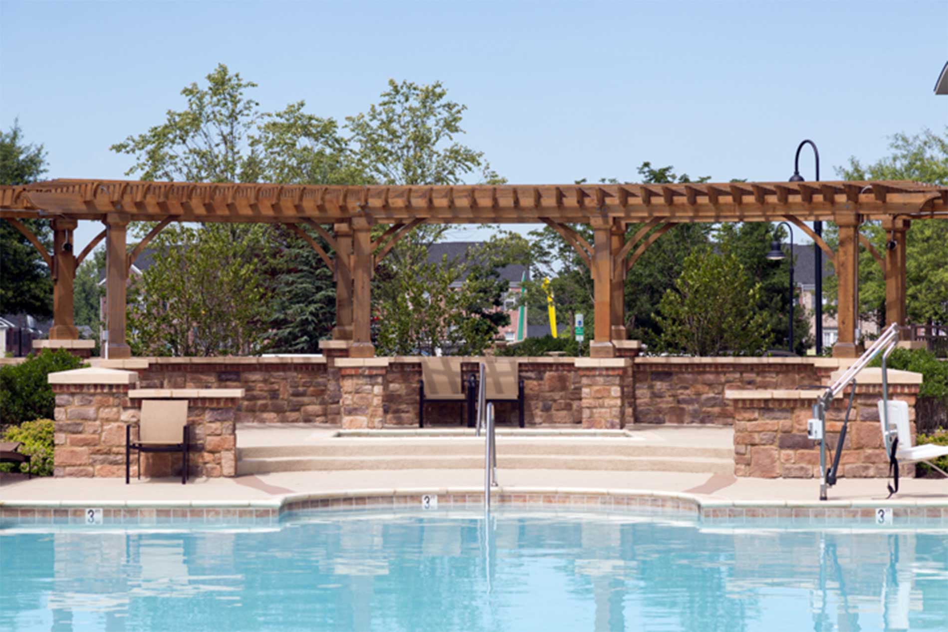 The Enclave at Potomac Club community swimming pool