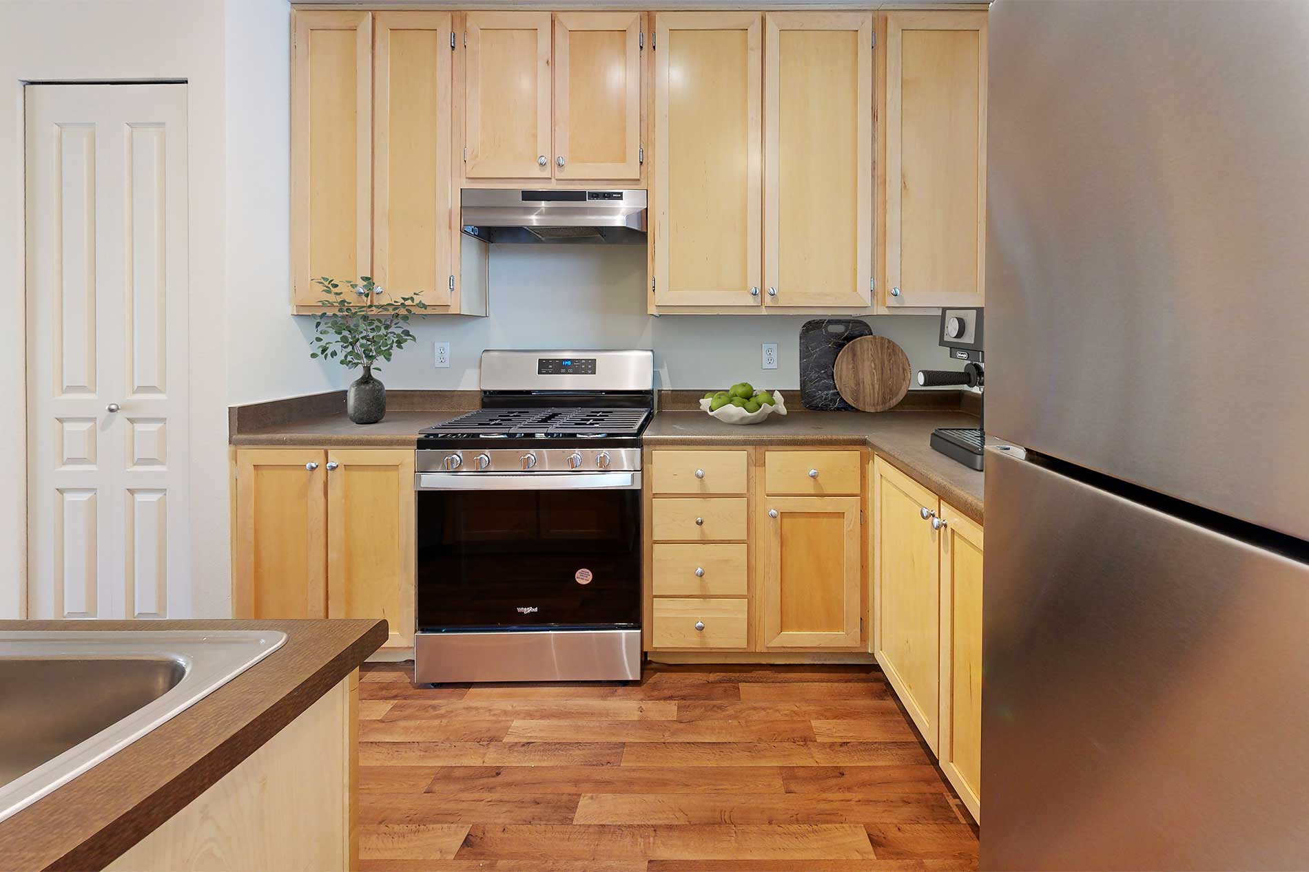 The Hawthorne apartment kitchen