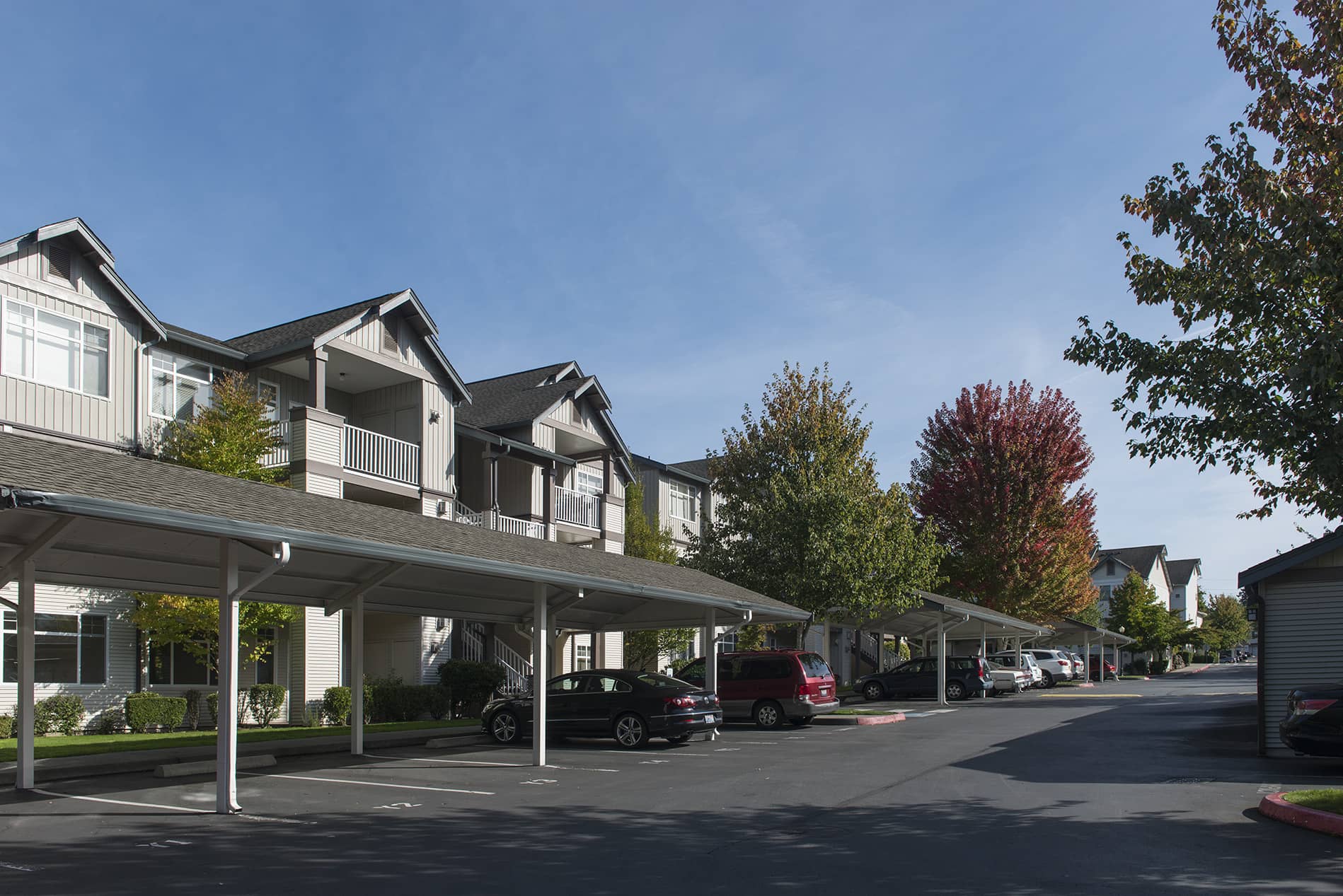 The Hawthorne Apartments Car Port