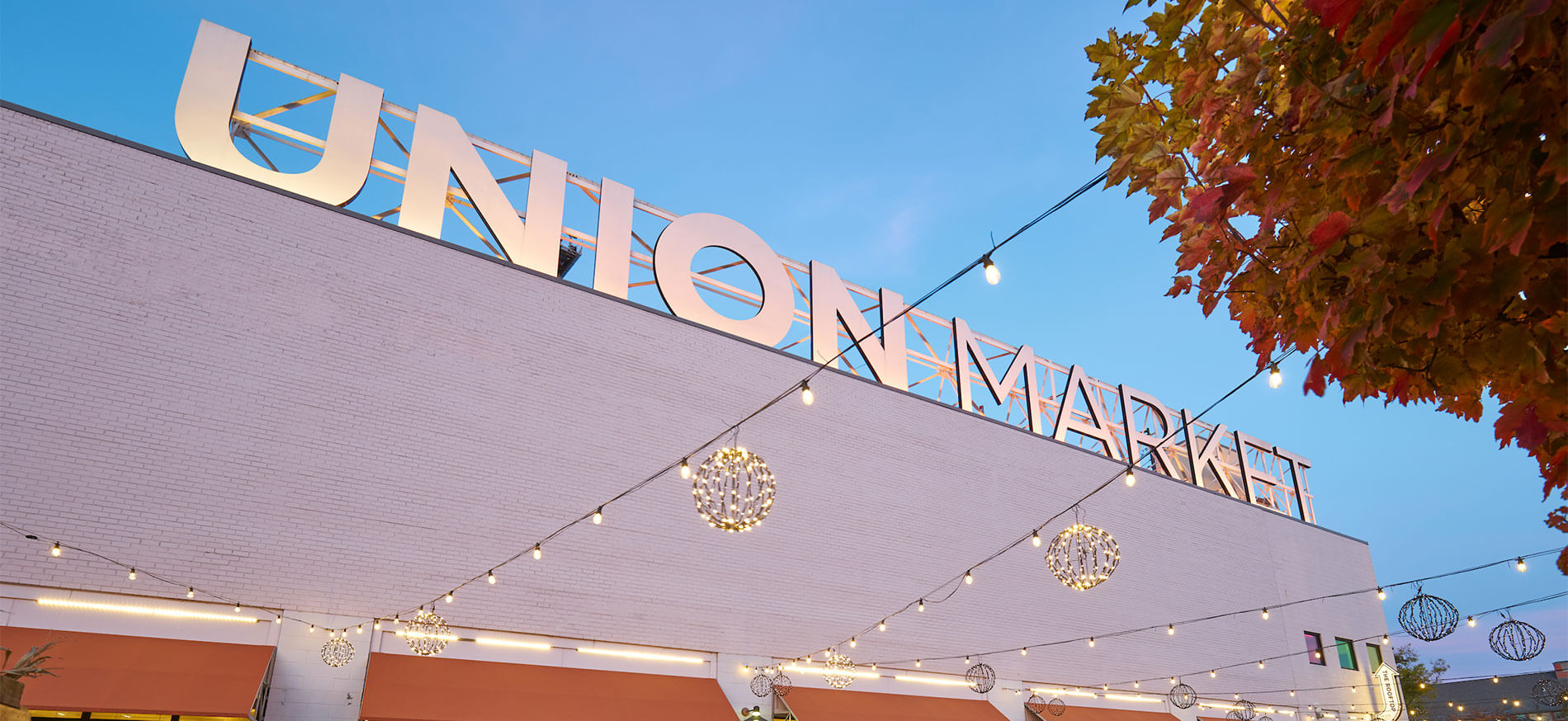 The MO union market sign