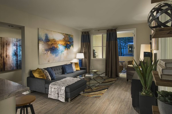 The Residences At Bella Terra Apartments In Huntington