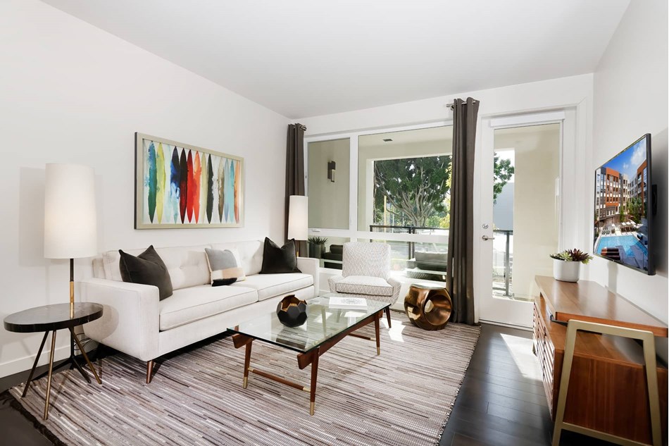 Photos and Tours of The Residences on Jamboree Irvine