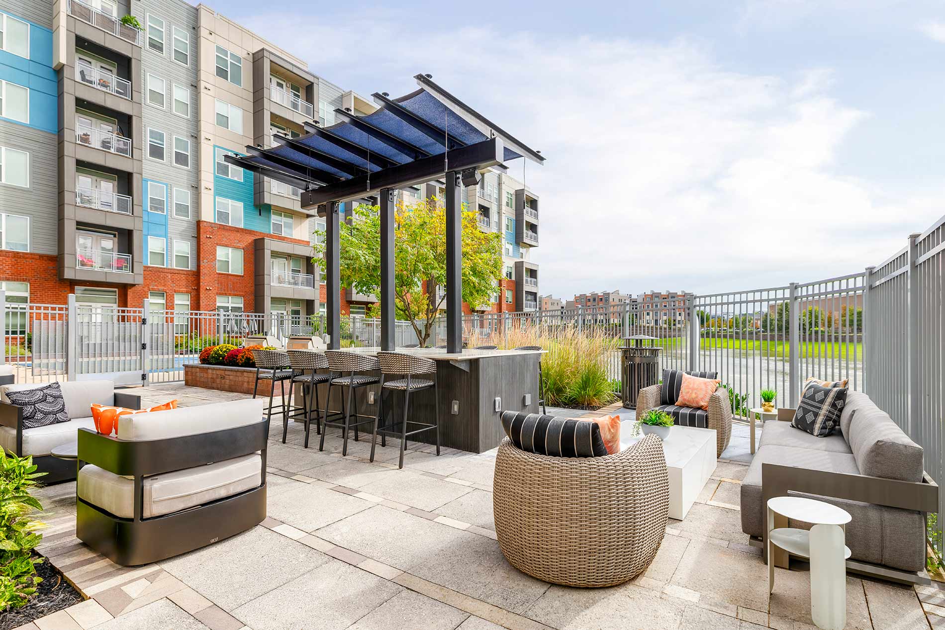 The Smith grilling area courtyard