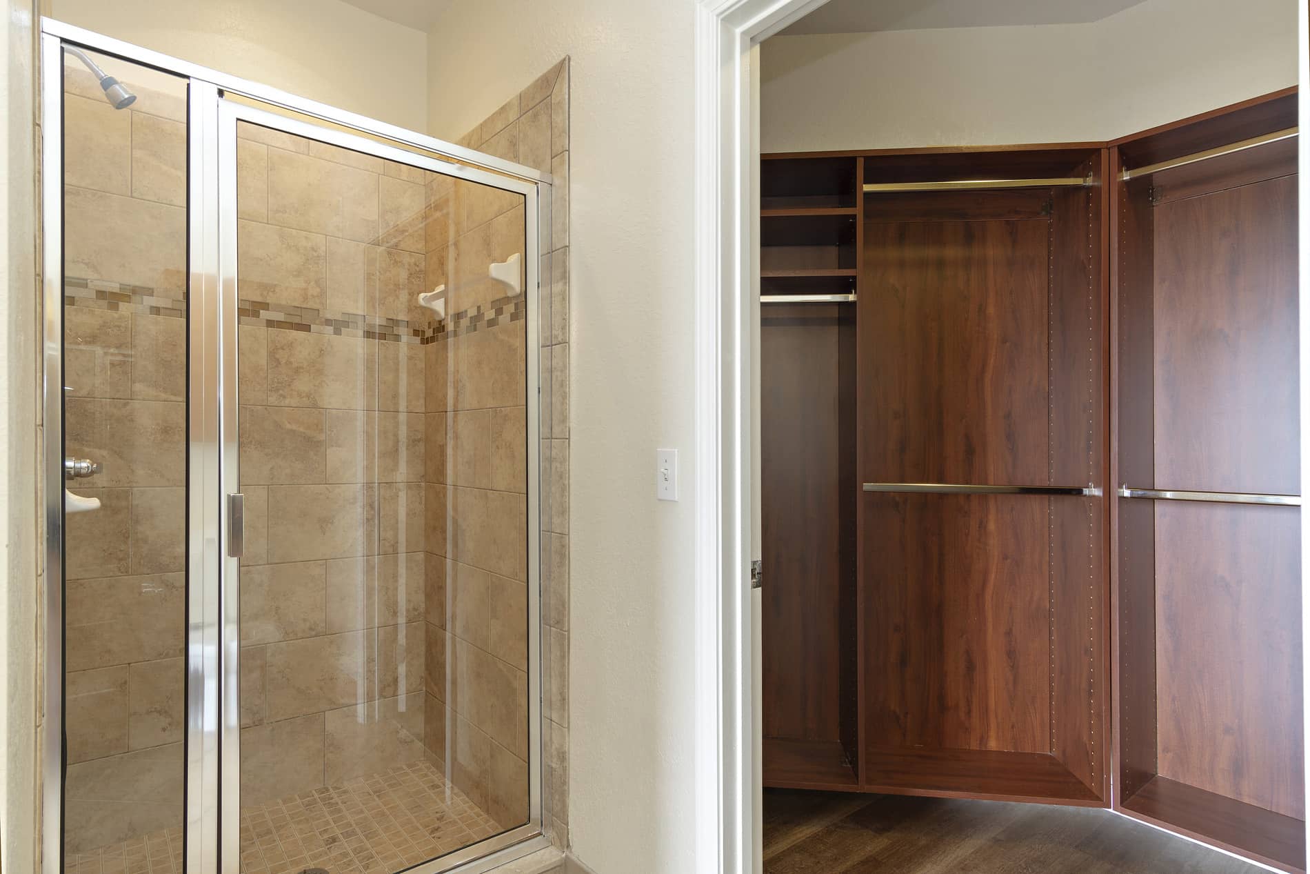The Vintage Lofts at West End Bathroom