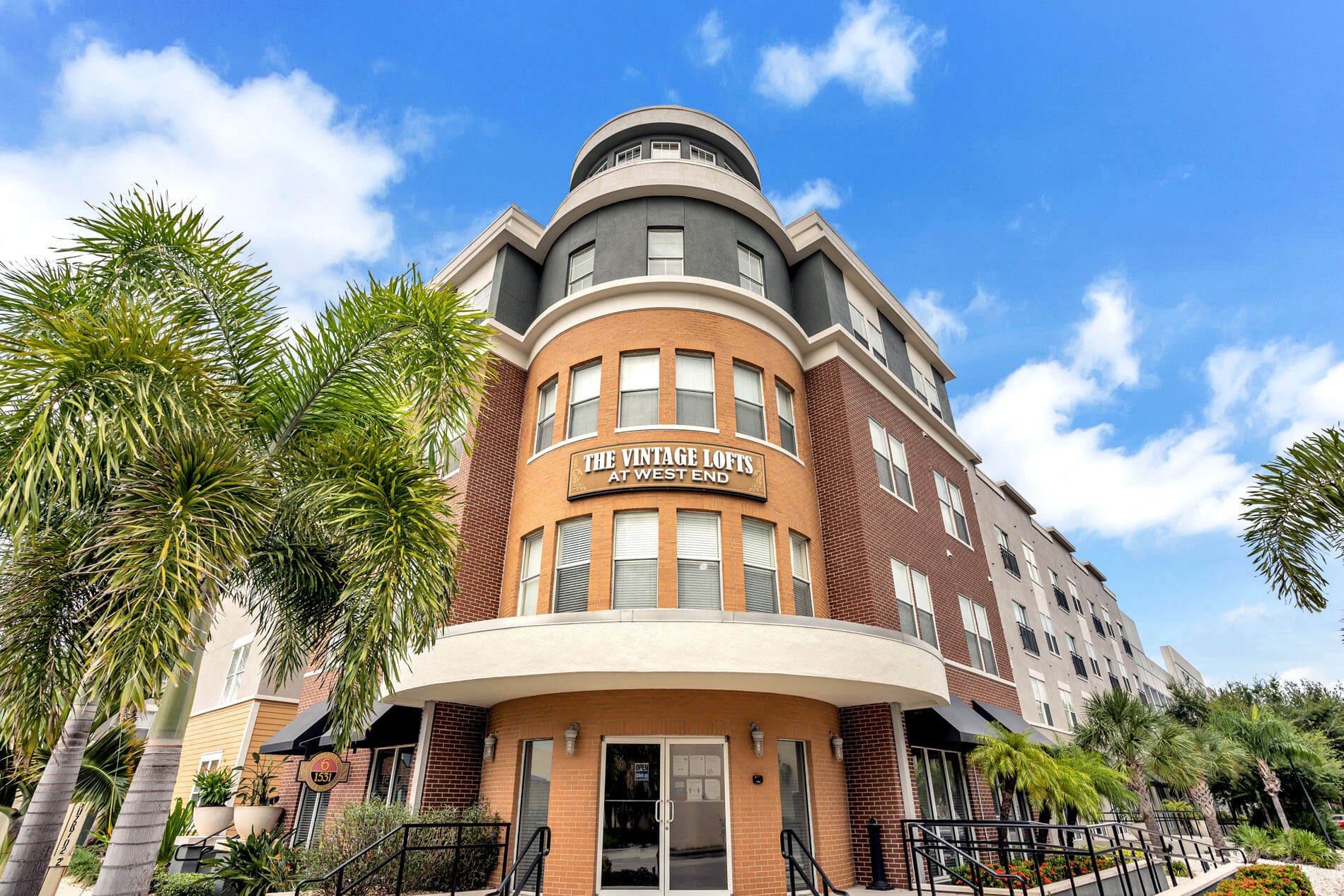 The Vintage Lofts at West End Apartments in Downtown Tampa