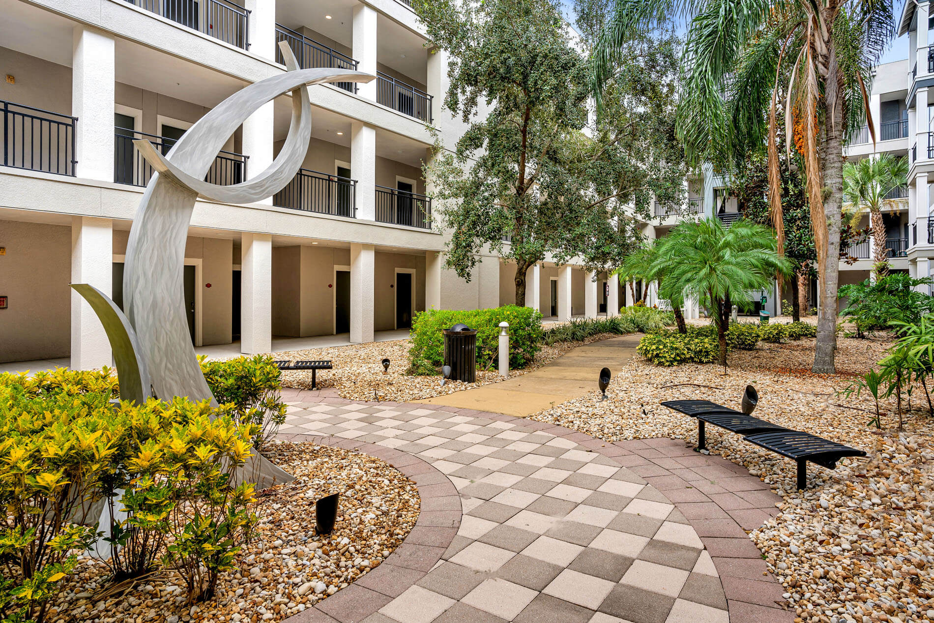 Vintage Lofts Courtyard