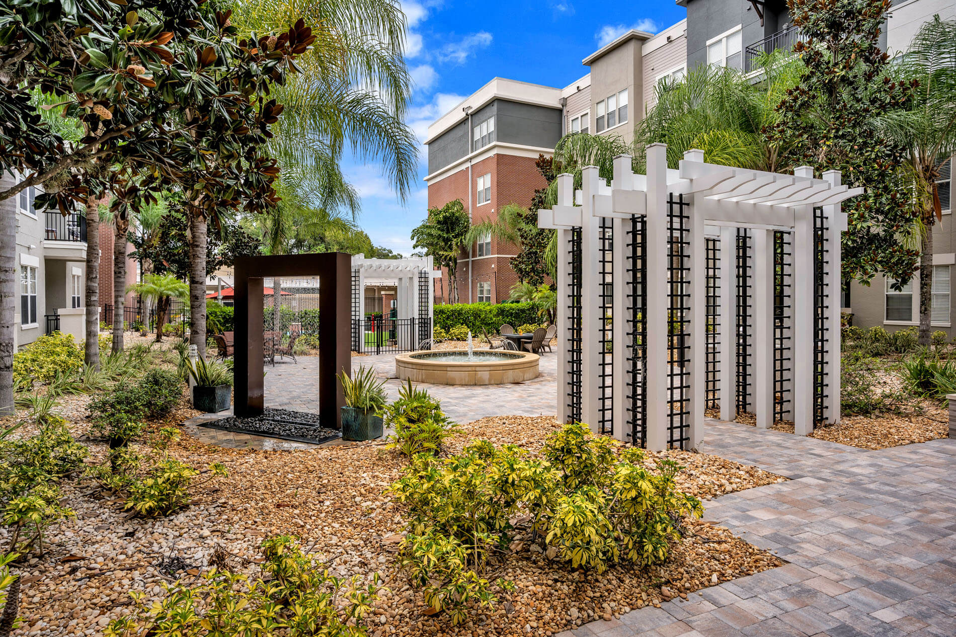 Vintage Lofts Courtyard