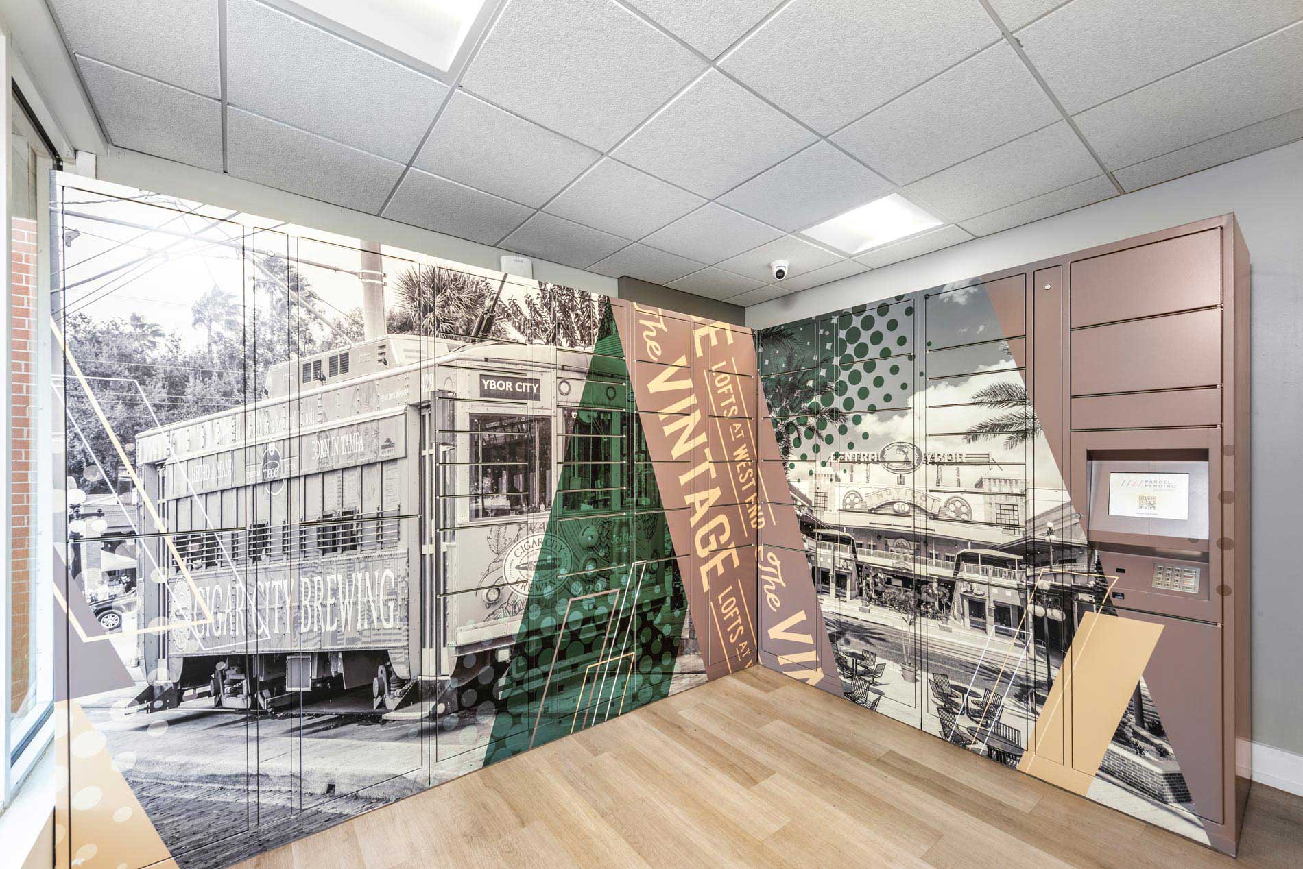Vintage Lofts at West End package lockers