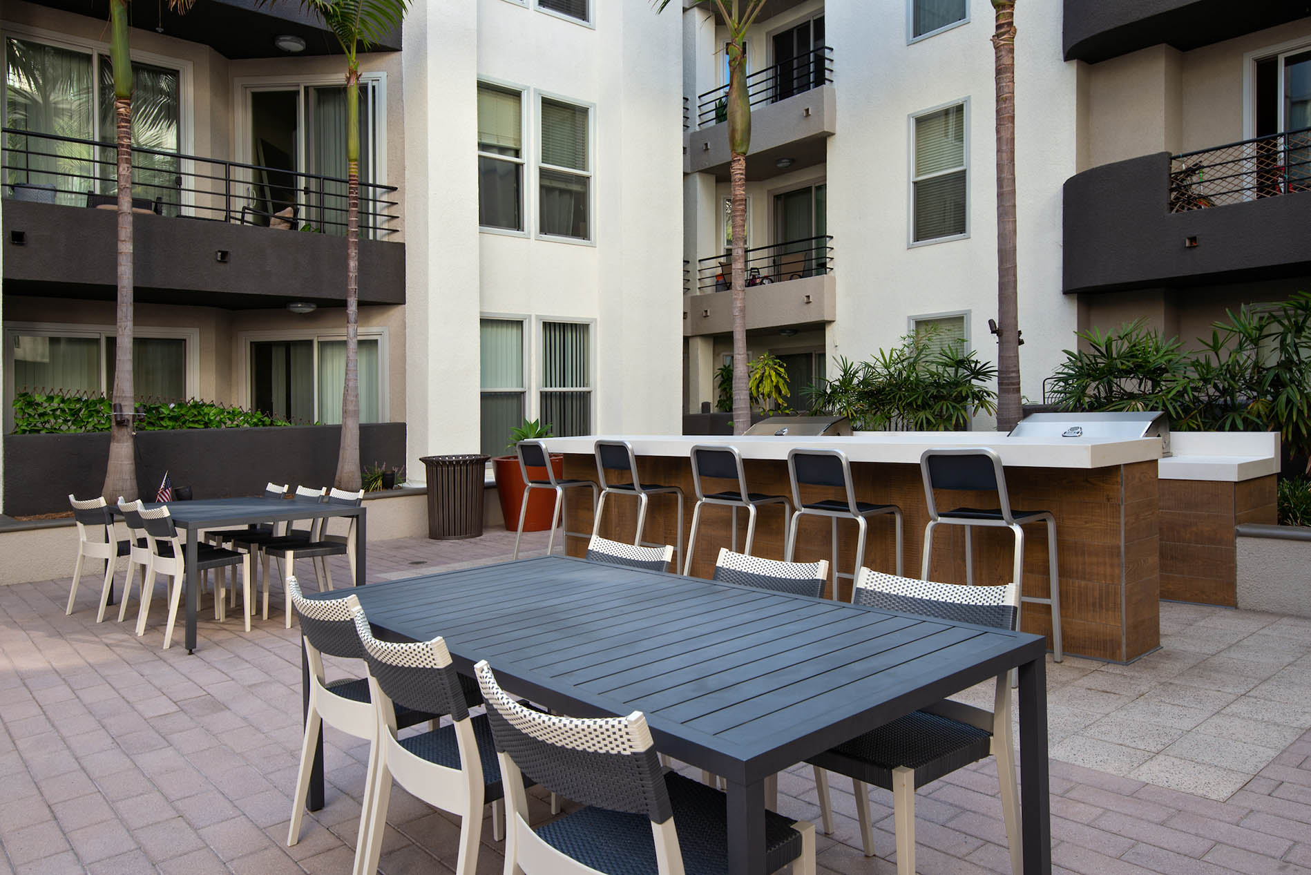 The Westerly on Lincoln courtyard
