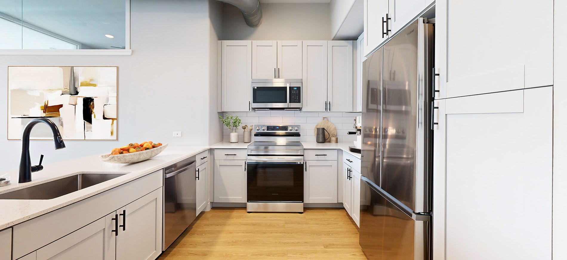 Towson Promenade staged kitchen