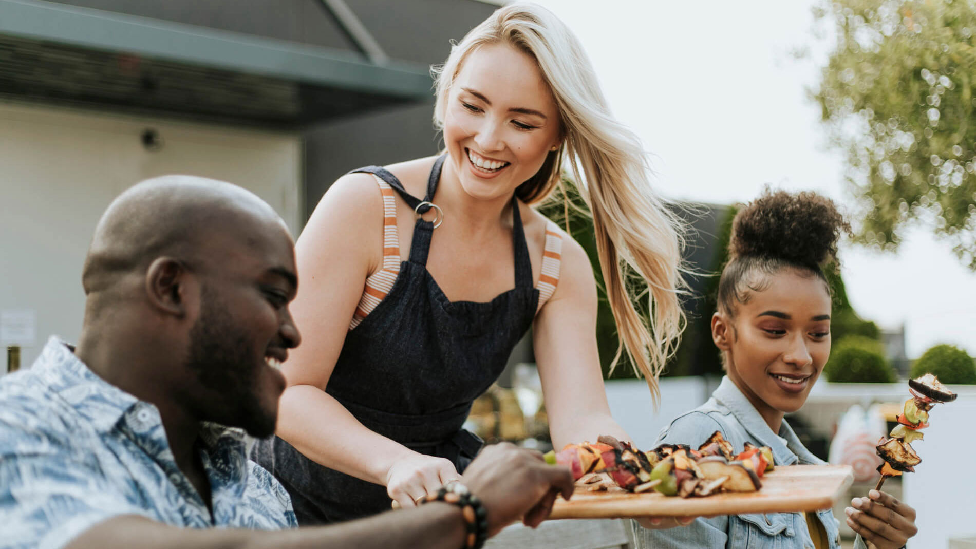 Friends grilling