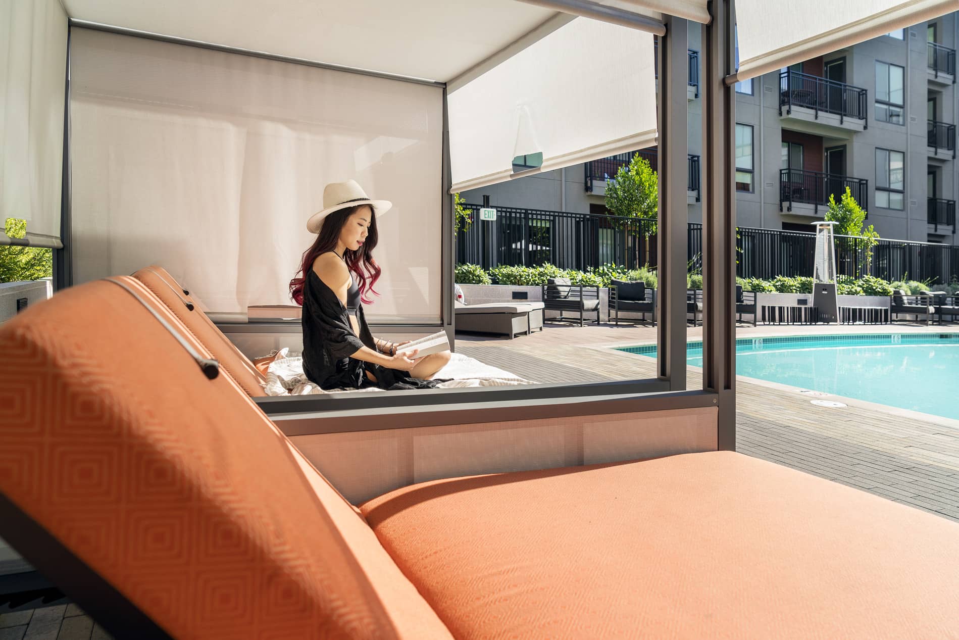 Verve Mountain View Pool Cabana