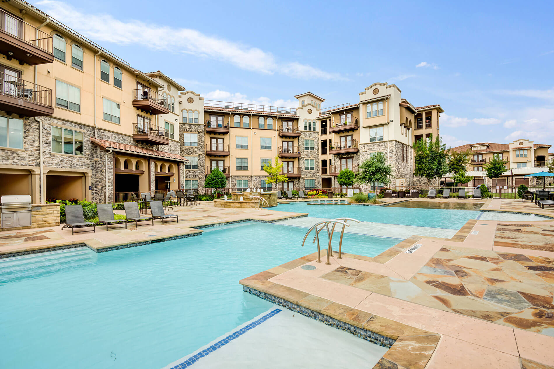 Villaggio Apartments in Mansfield