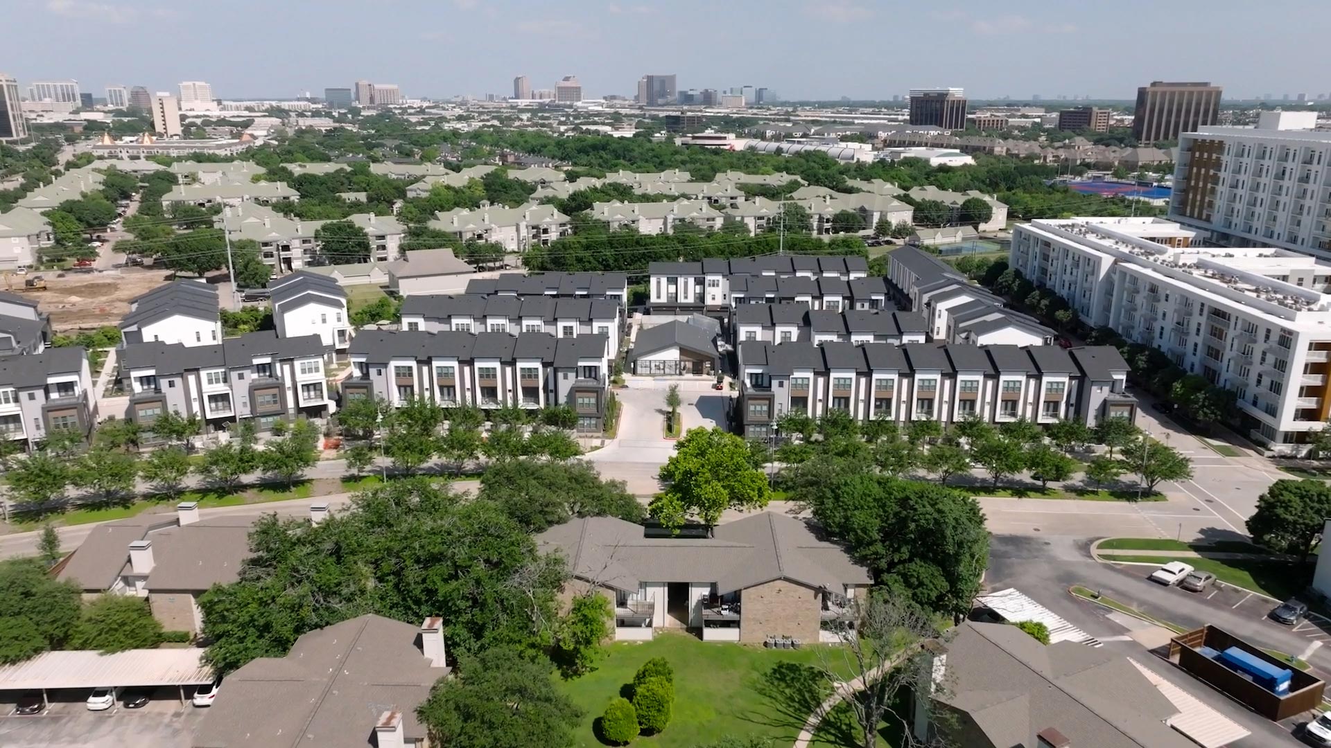 Villas At Fiori drone building exterior