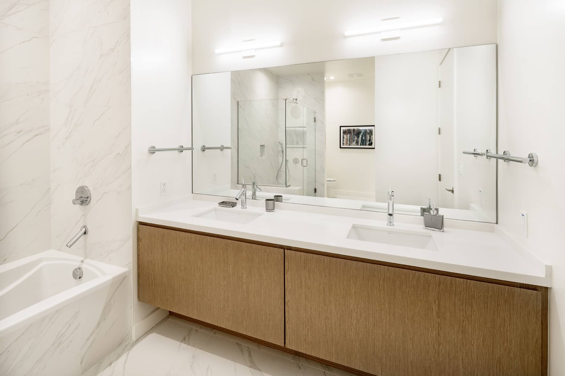 Vision Apartment Bathroom